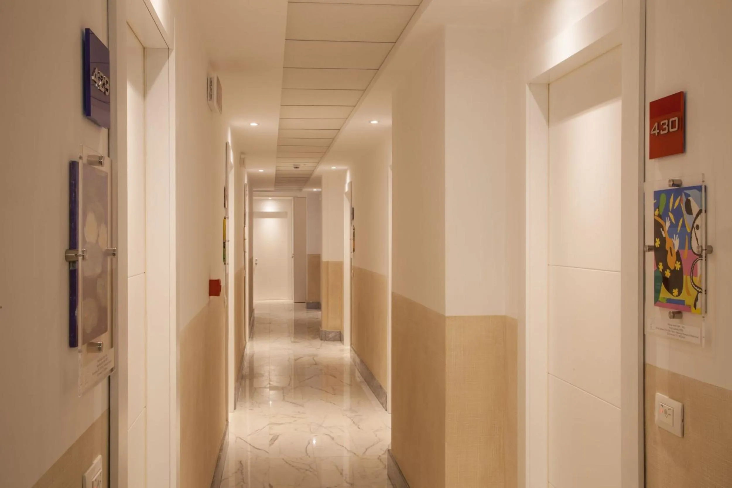 Decorative detail in Floris Hotel