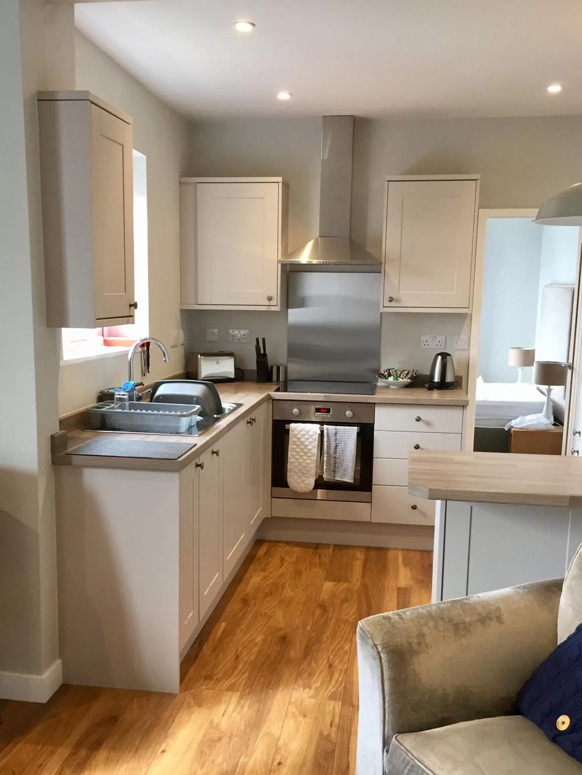 Kitchen or kitchenette, Kitchen/Kitchenette in Castle Hotel & Apartments