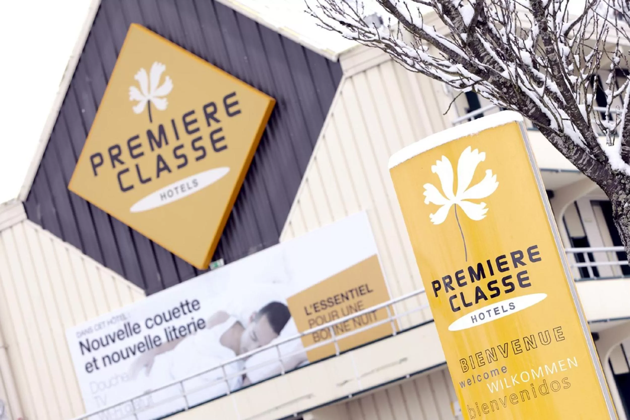 Facade/entrance in Premiere Classe Limoges Nord