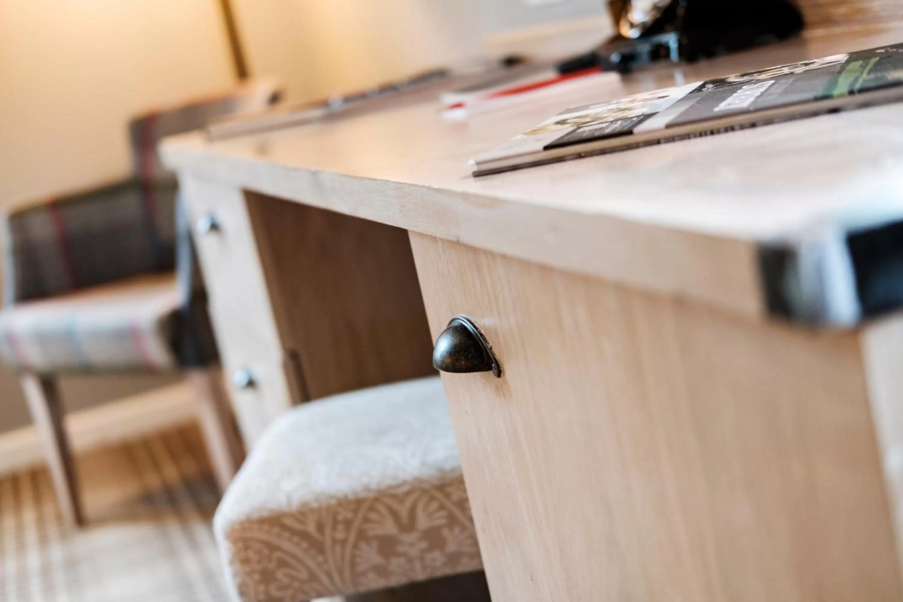 Living room in The Princess Royal