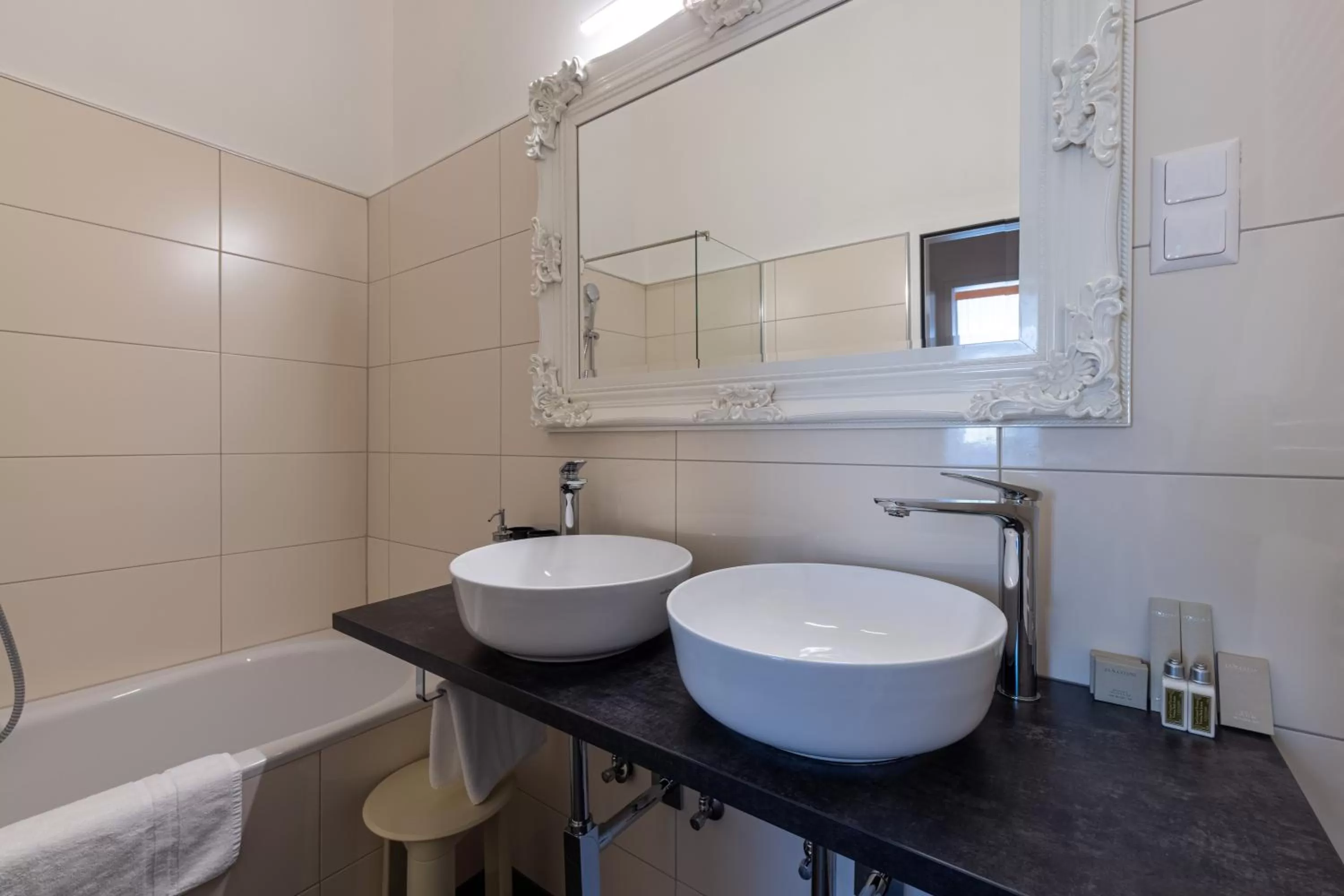 Bathroom in Boutique Hotel Goldenes Lamm Villach