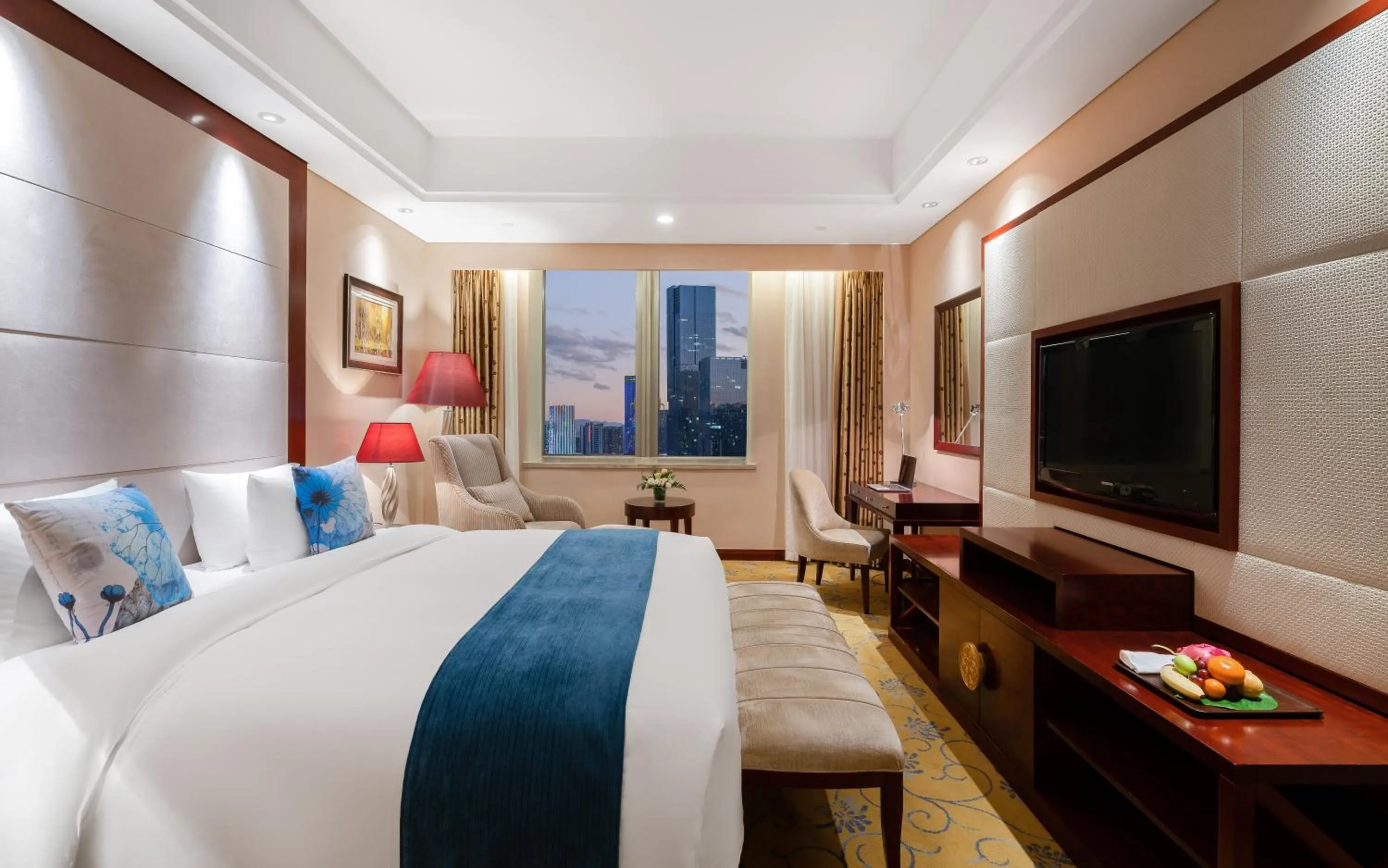 Photo of the whole room, Bed in Howard Johnson Tropical Garden Plaza Kunming Chenggong