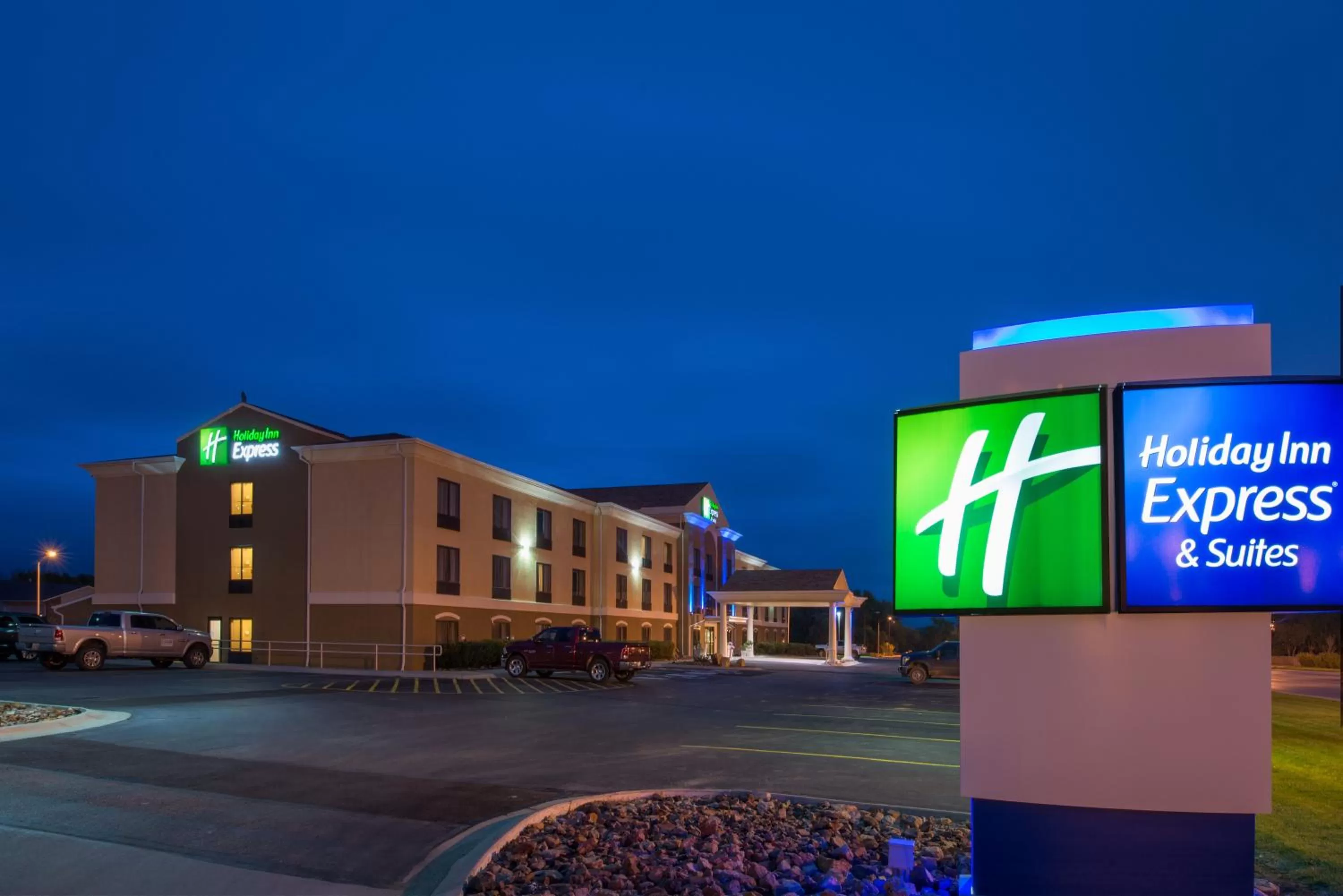 Property building in Holiday Inn Express & Suites Douglas by IHG