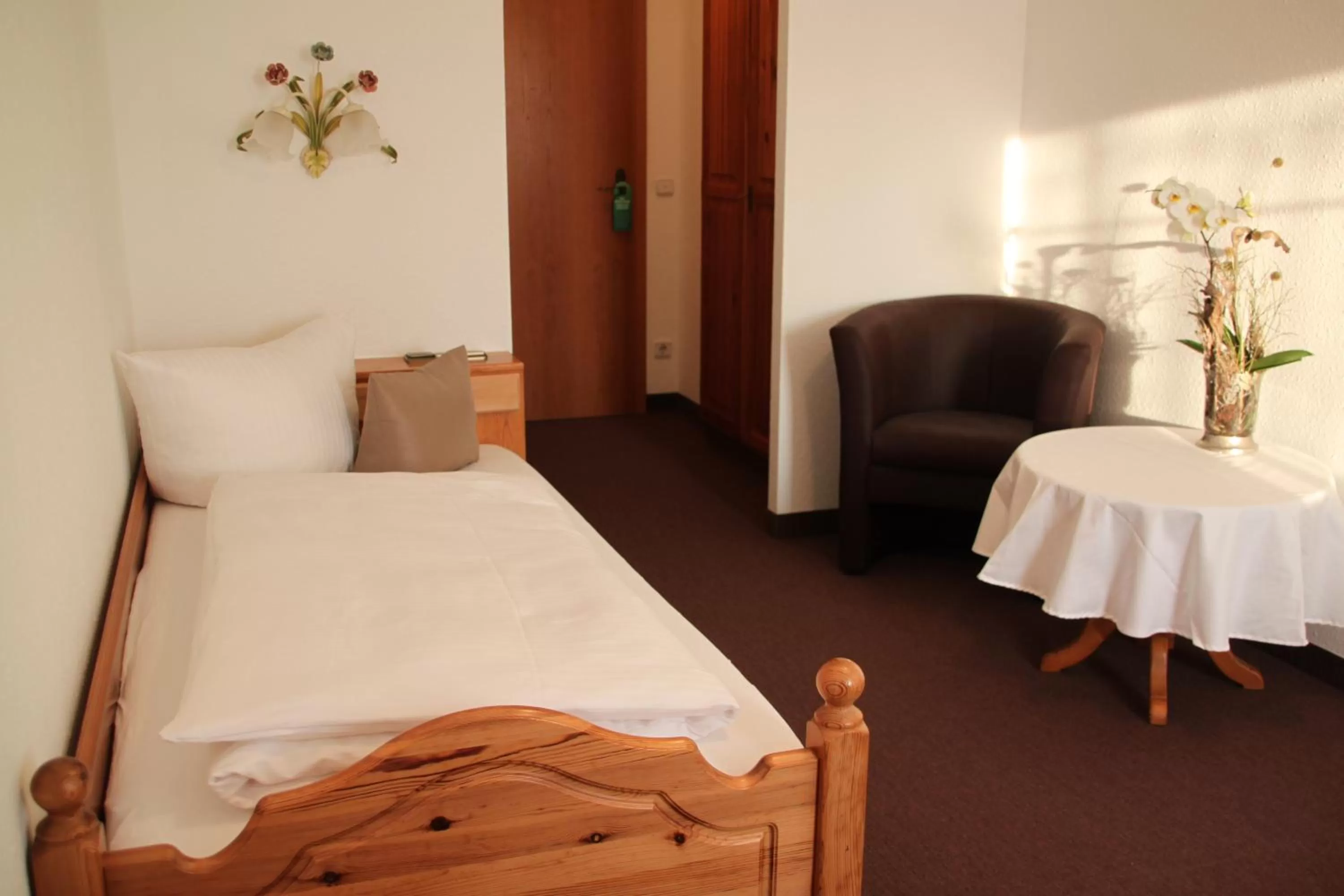 Single Room with Garden View - single occupancy in Landhaus Sonne