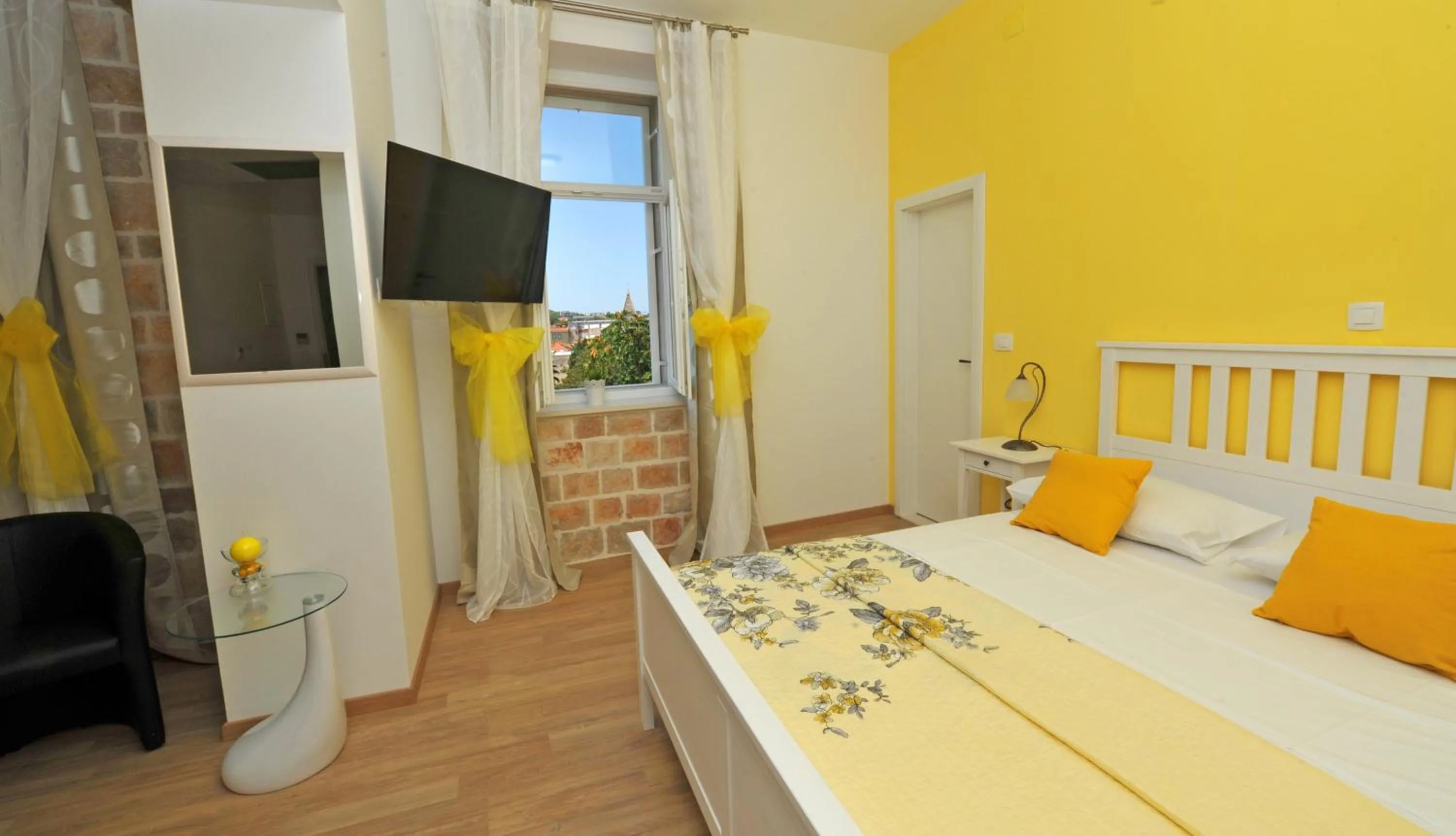 Bed in Luxury Rooms Nirvana