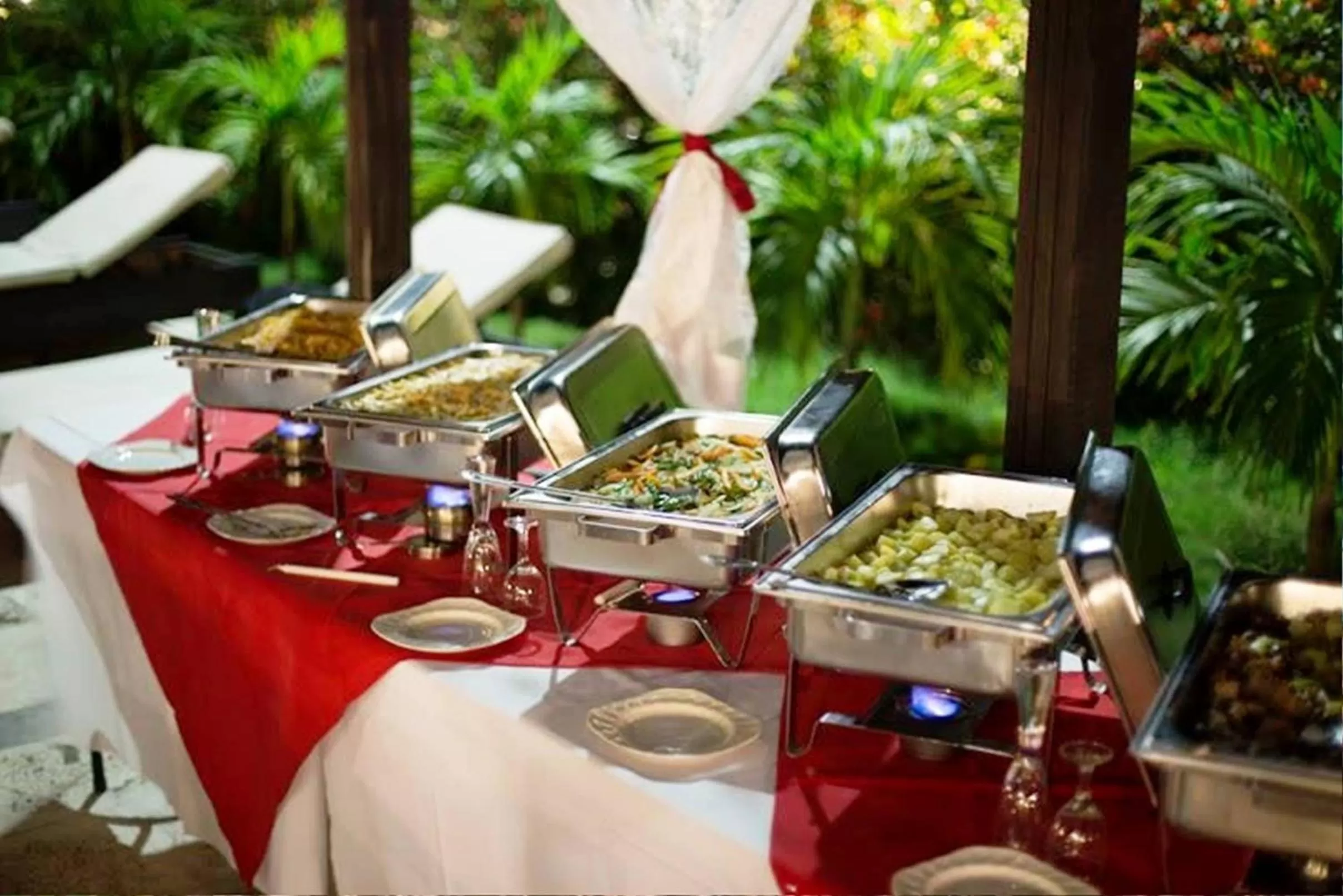 Food and drinks in Auberge Villa Cana