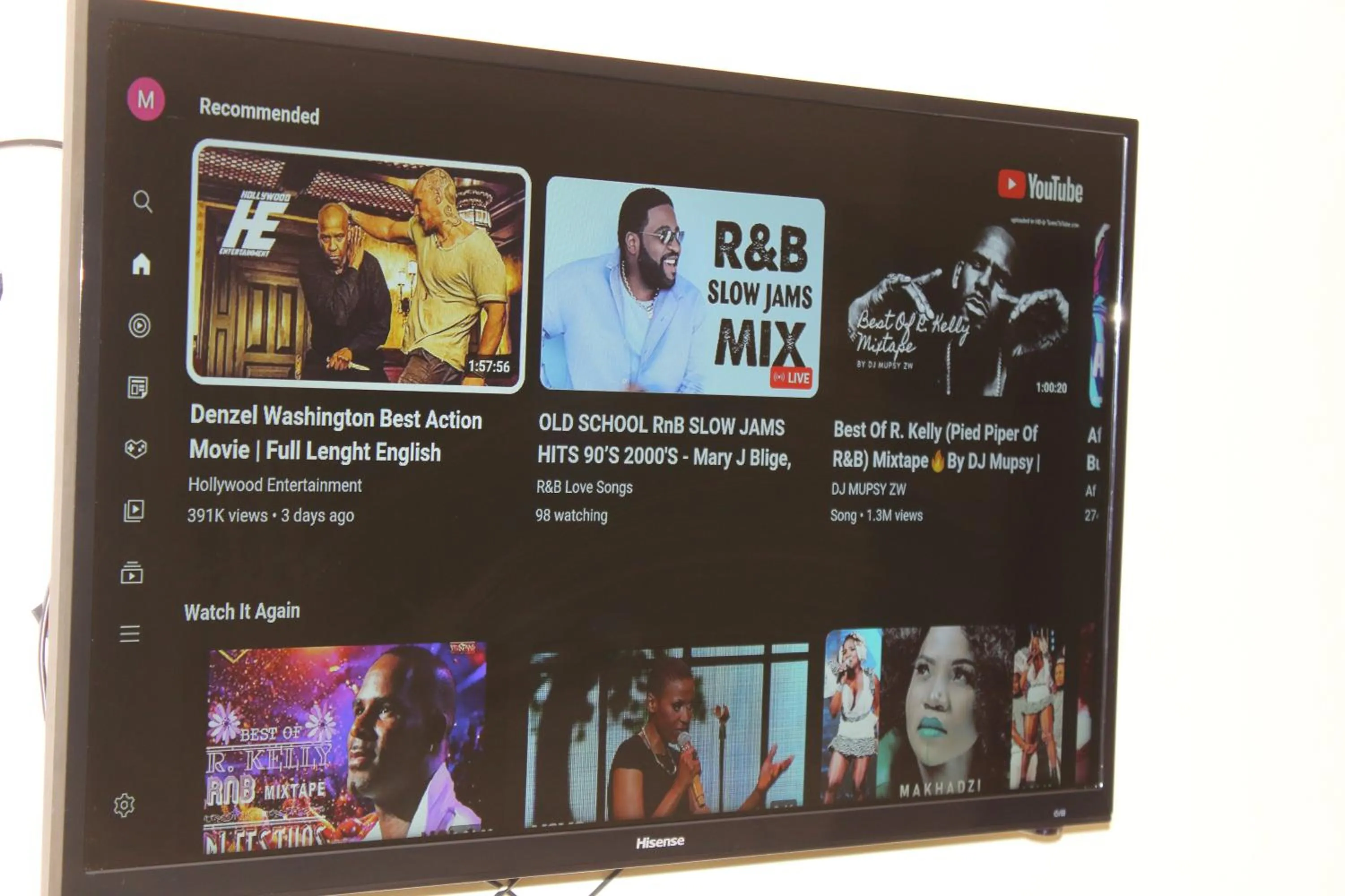 TV and multimedia in Purple Olive Guest House