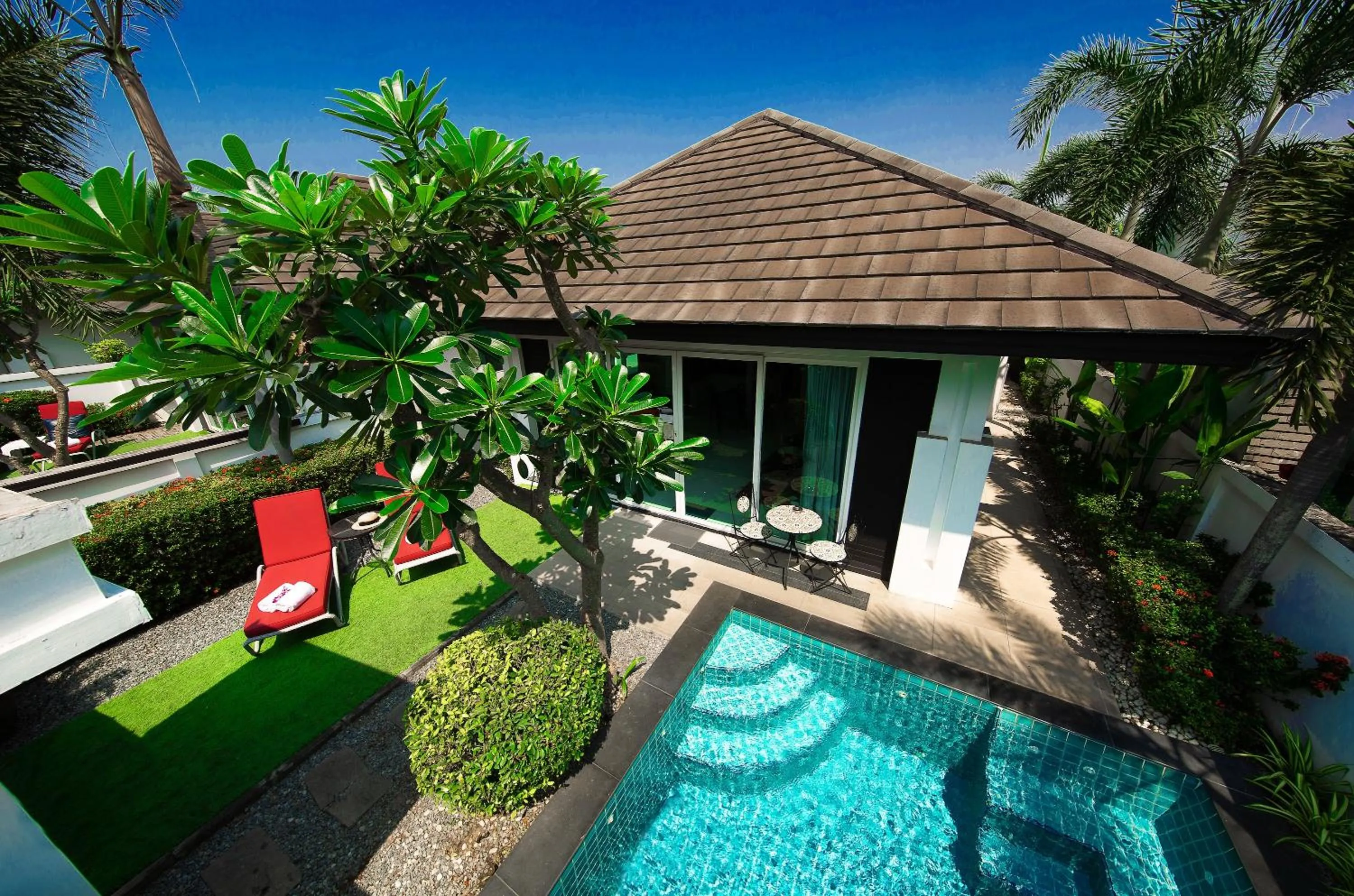 Property building in Colibri Pool Villa Pattaya