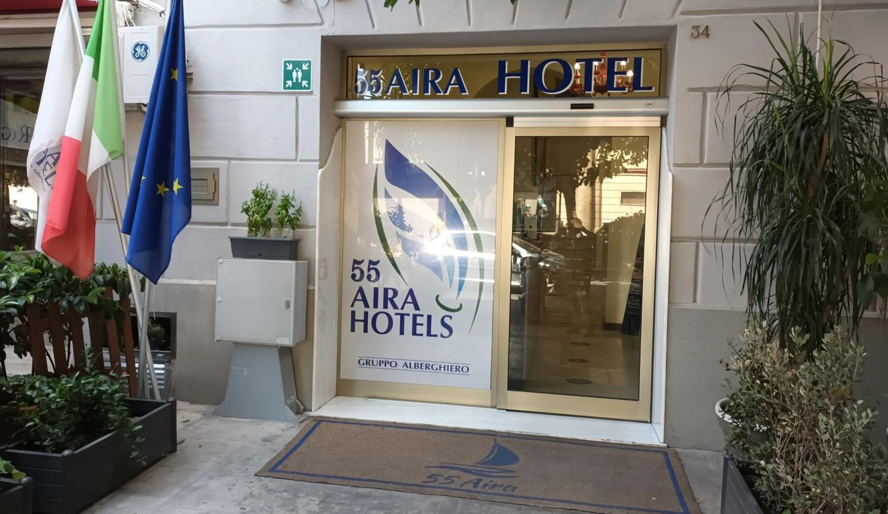 55 Aira Hotel