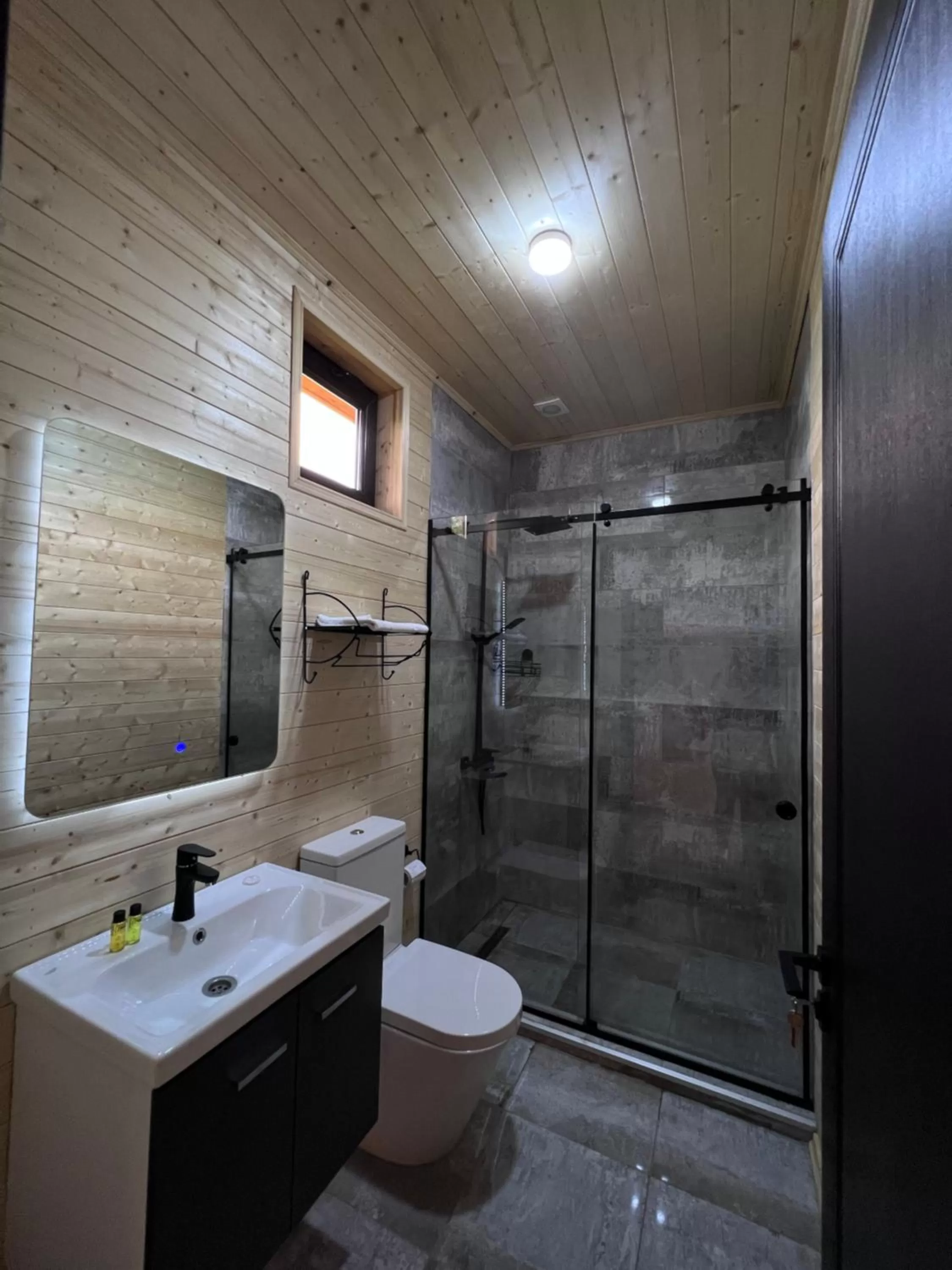 Bathroom in Chubini Winery & Cabins