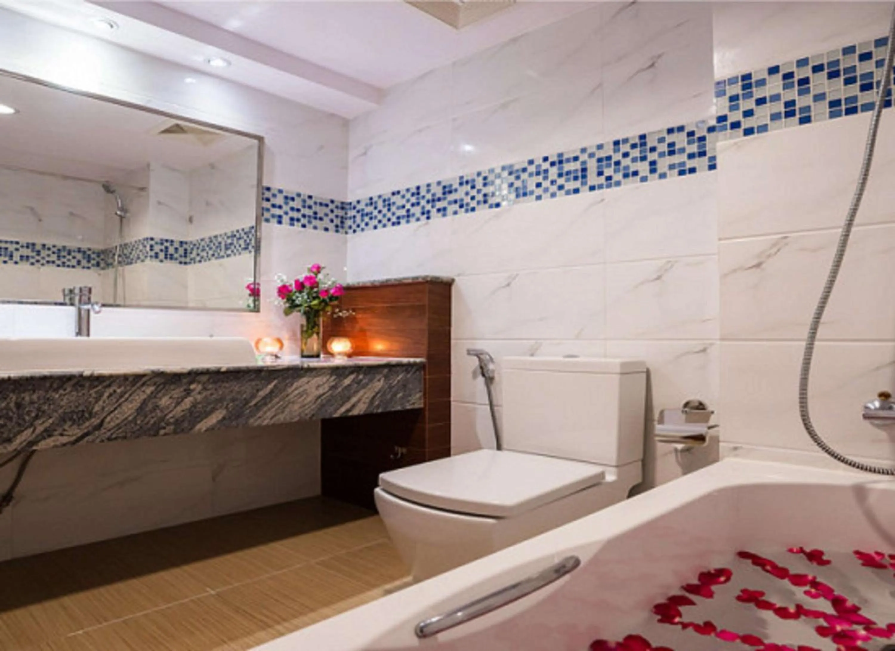 Bathroom in Best Western Green Hill Hotel