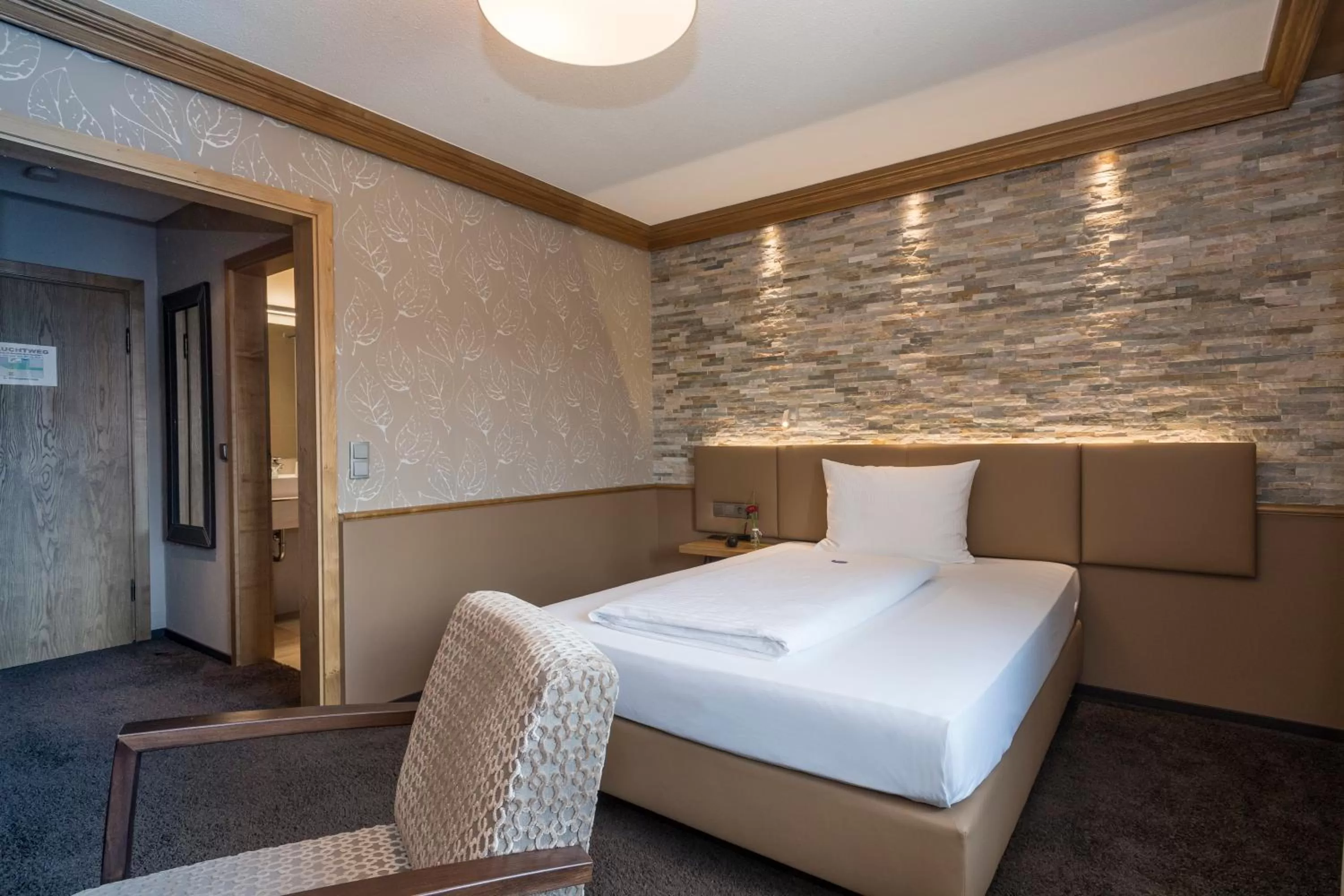 Photo of the whole room, Bed in Hotel & Restaurant Becher