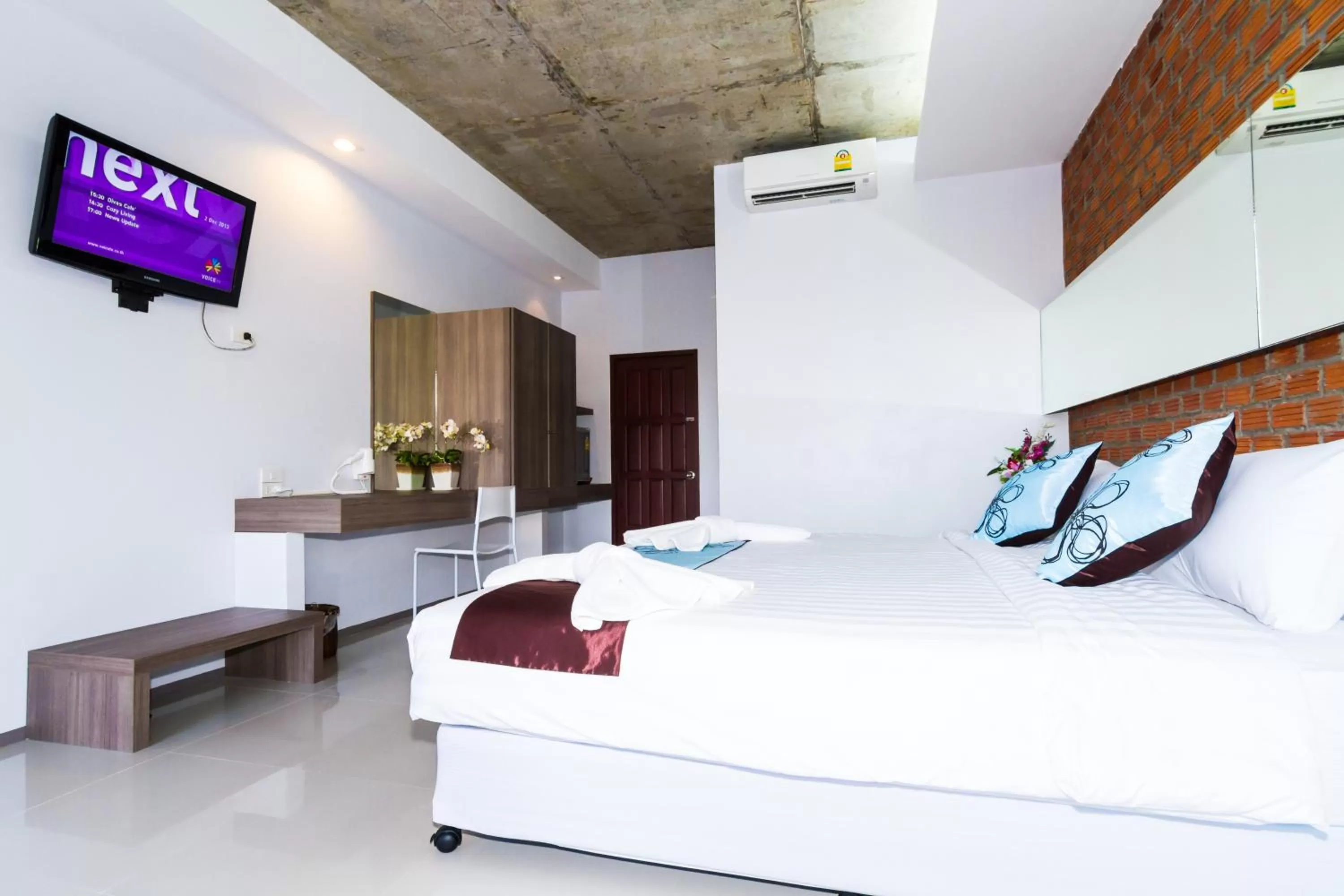 TV and multimedia, Bed in Panlaan Boutique Resort