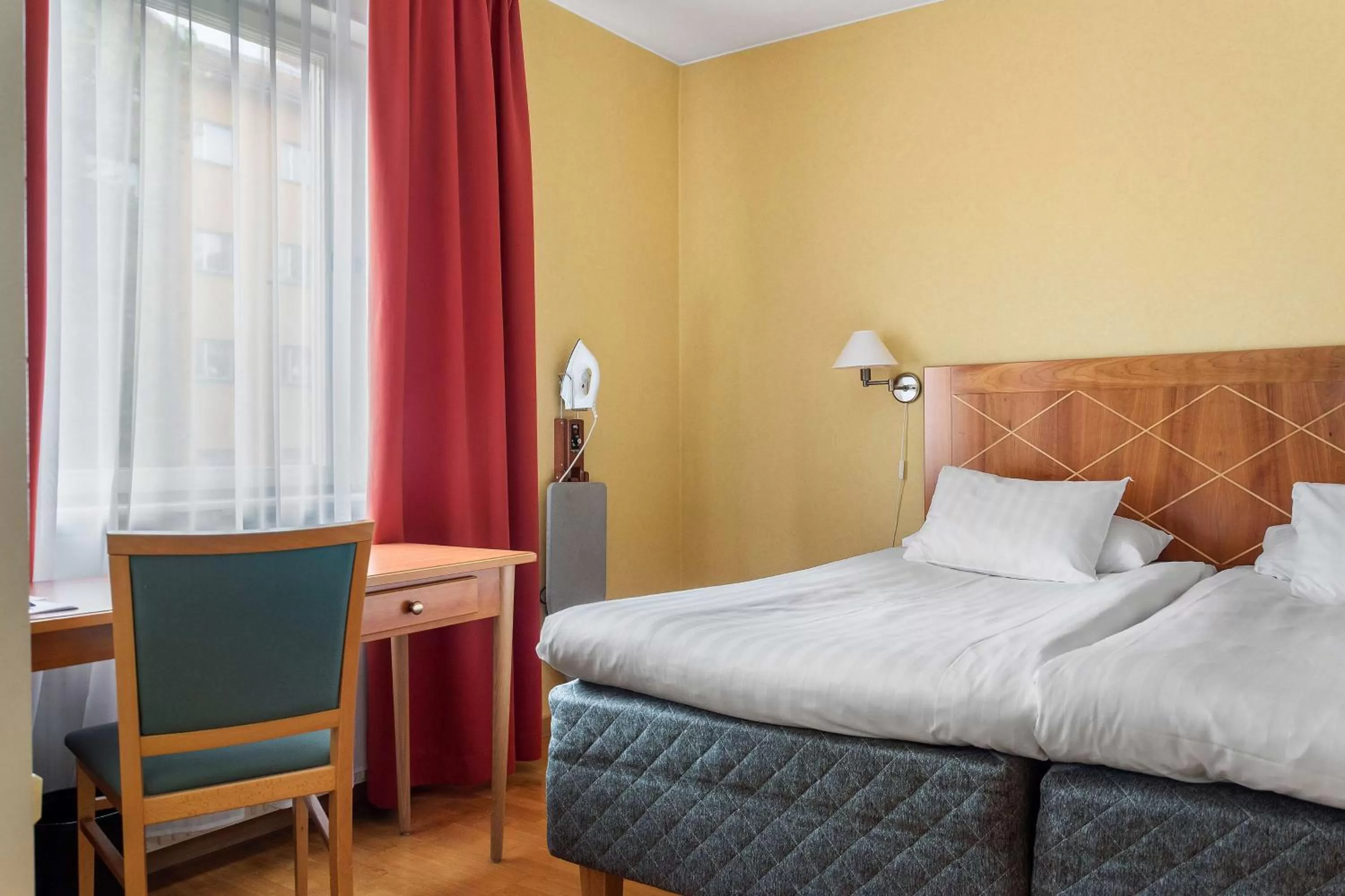 Bedroom, Bed in Best Western Hotel Esplanade