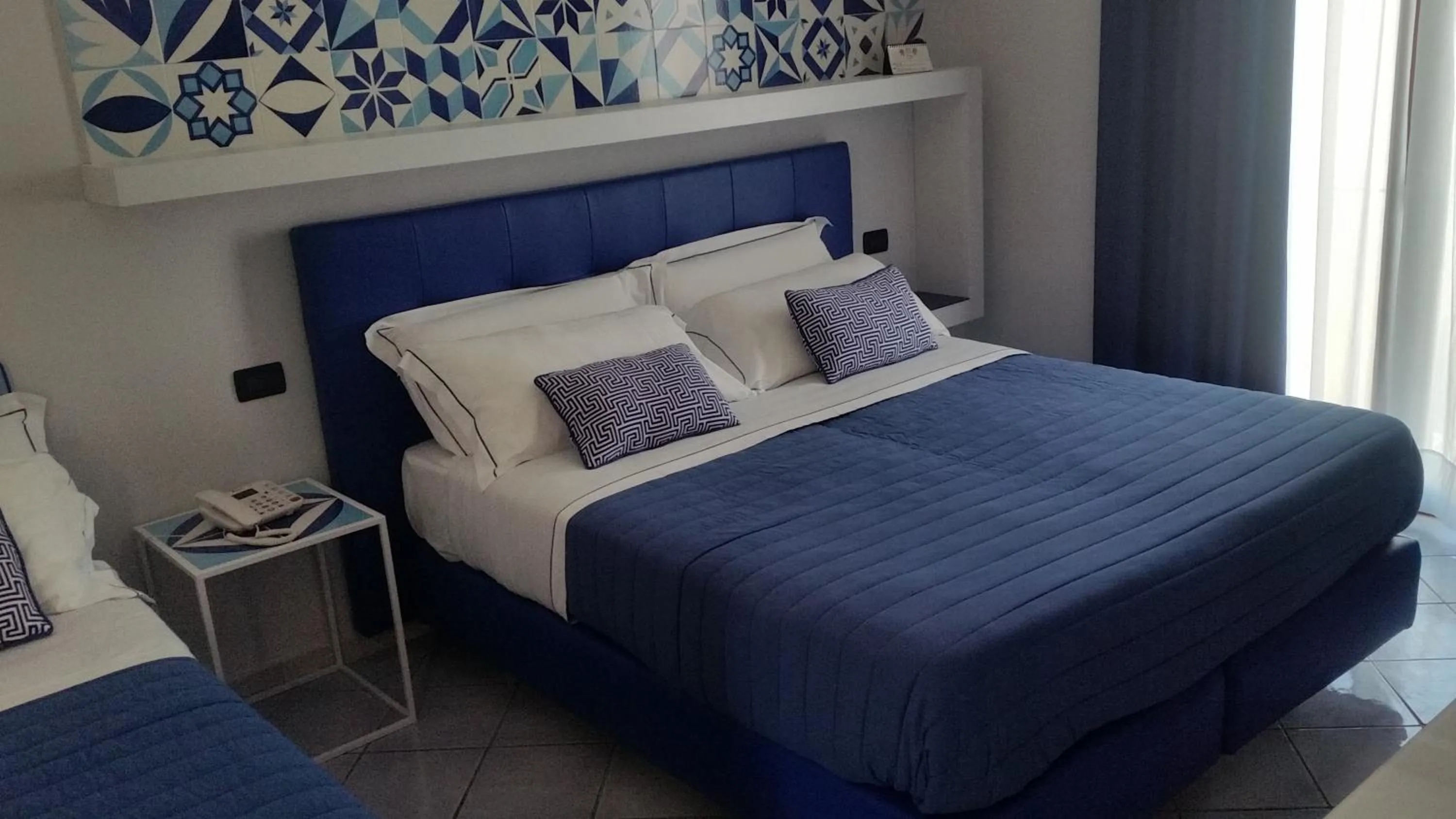 Bedroom, Bed in Hotel Leone