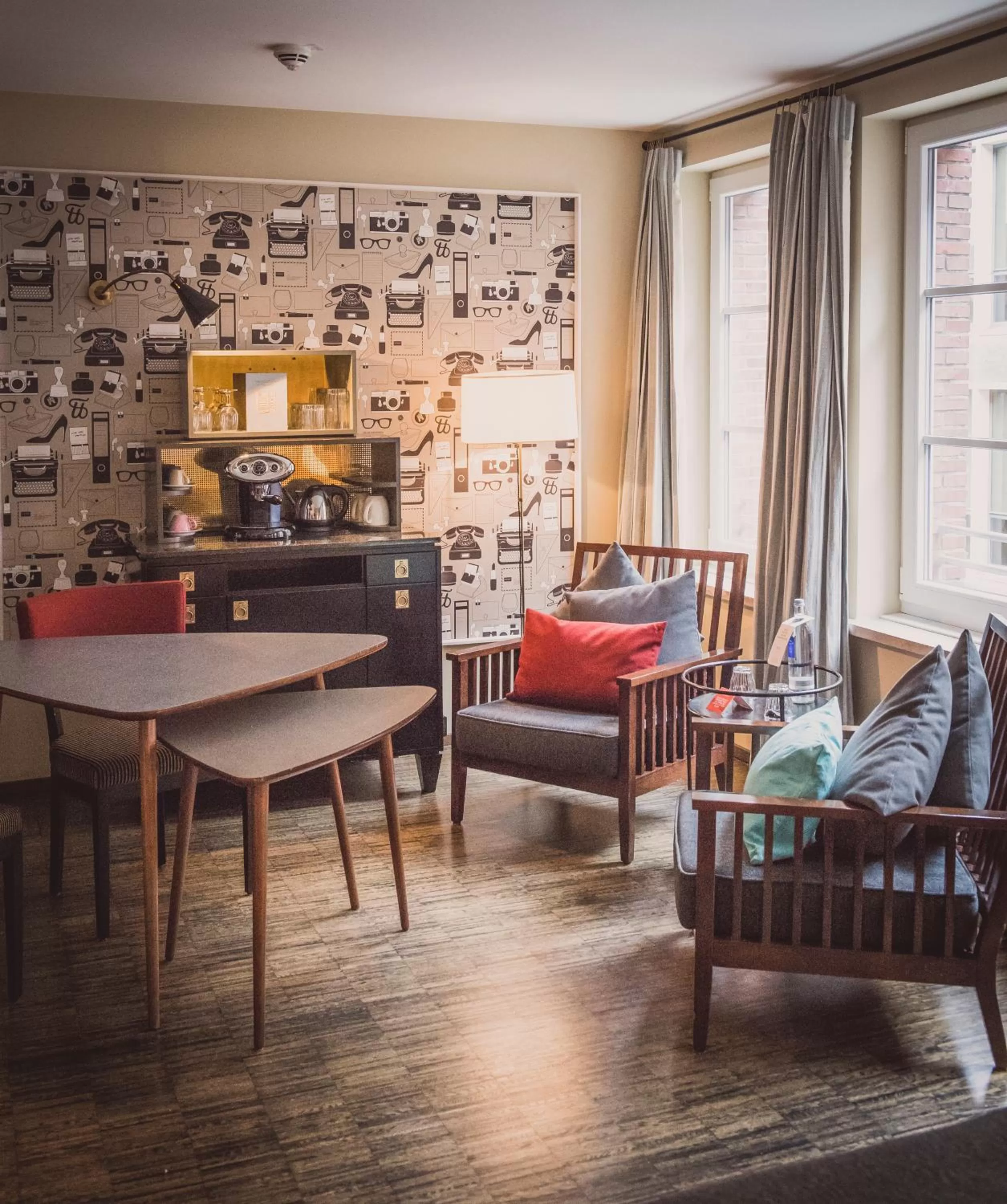 Photo of the whole room in Henri Hotel Hamburg Downtown