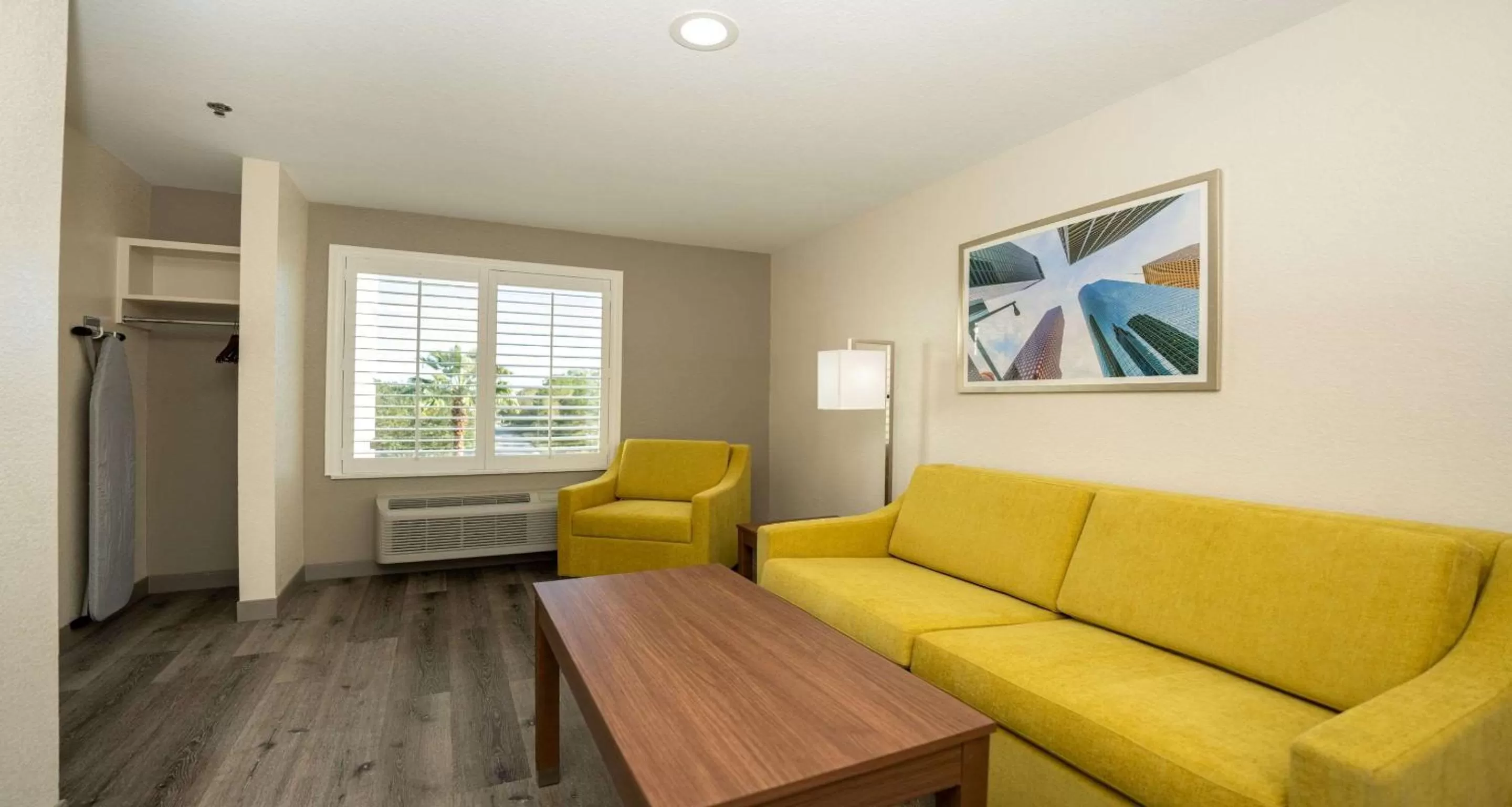 Photo of the whole room in Best Western Houston Bush IAH Intercontinental Airport Inn