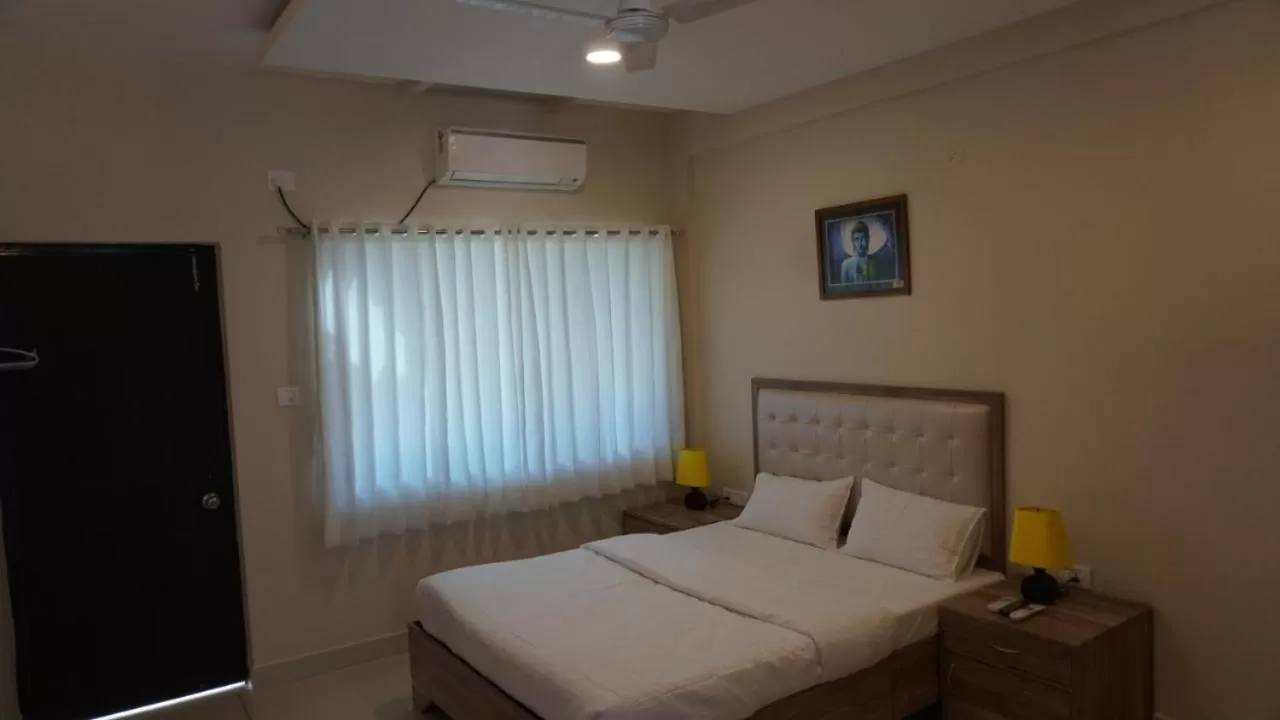 Bed in Hotel Arambol Arbour