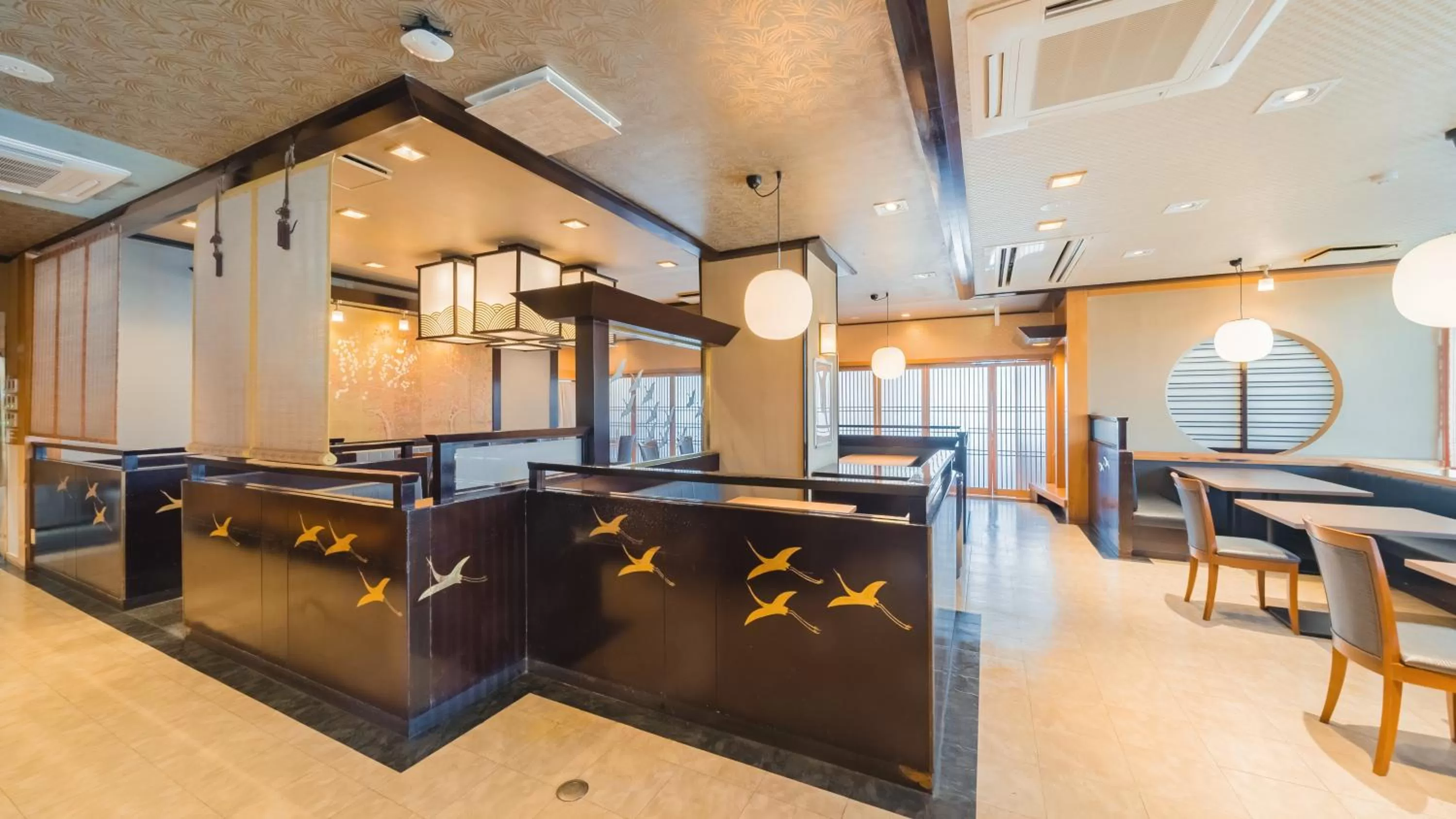 Restaurant/places to eat in EN HOTEL Ise