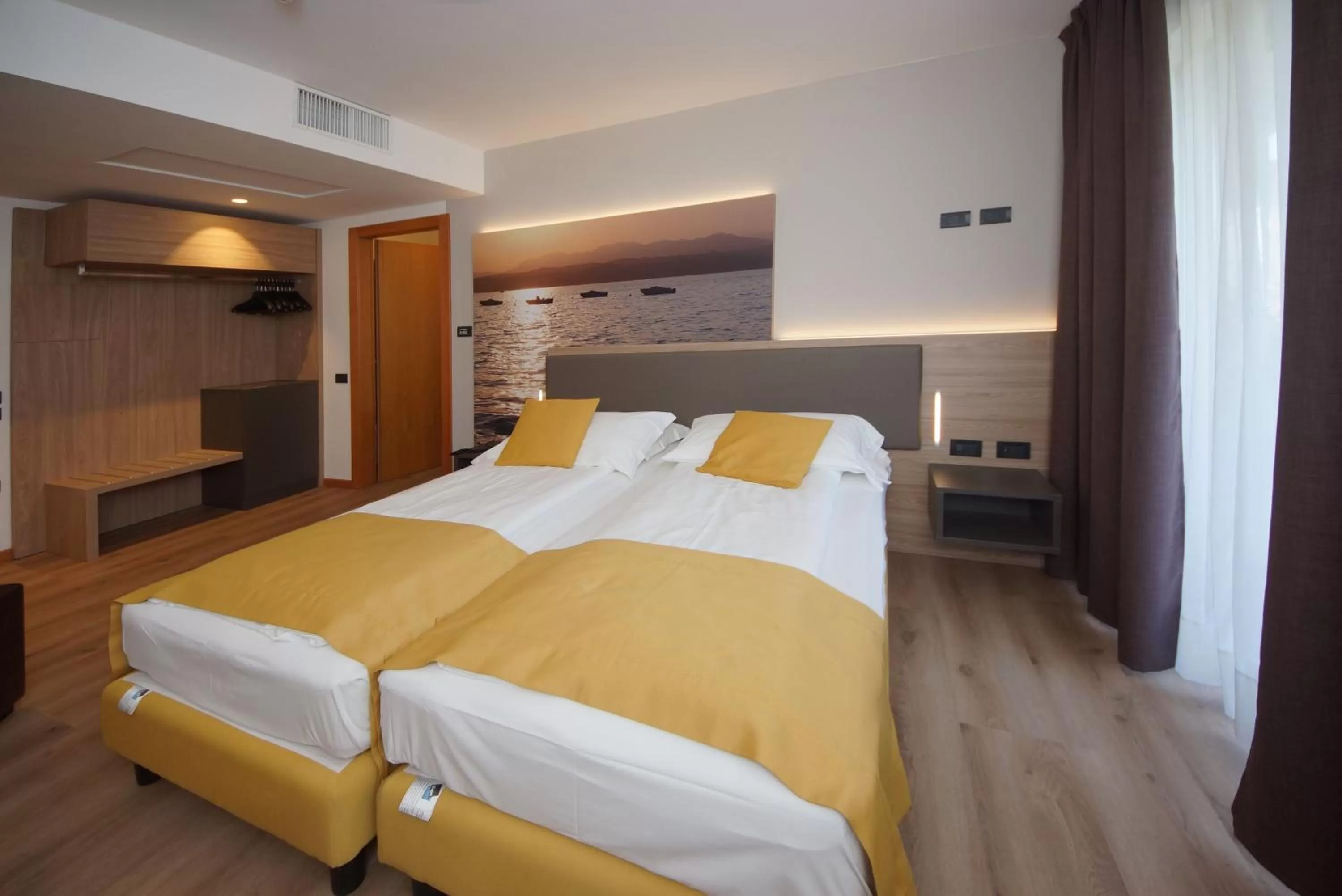 Superior Double or Twin Room in Ambassador Suite Hotel