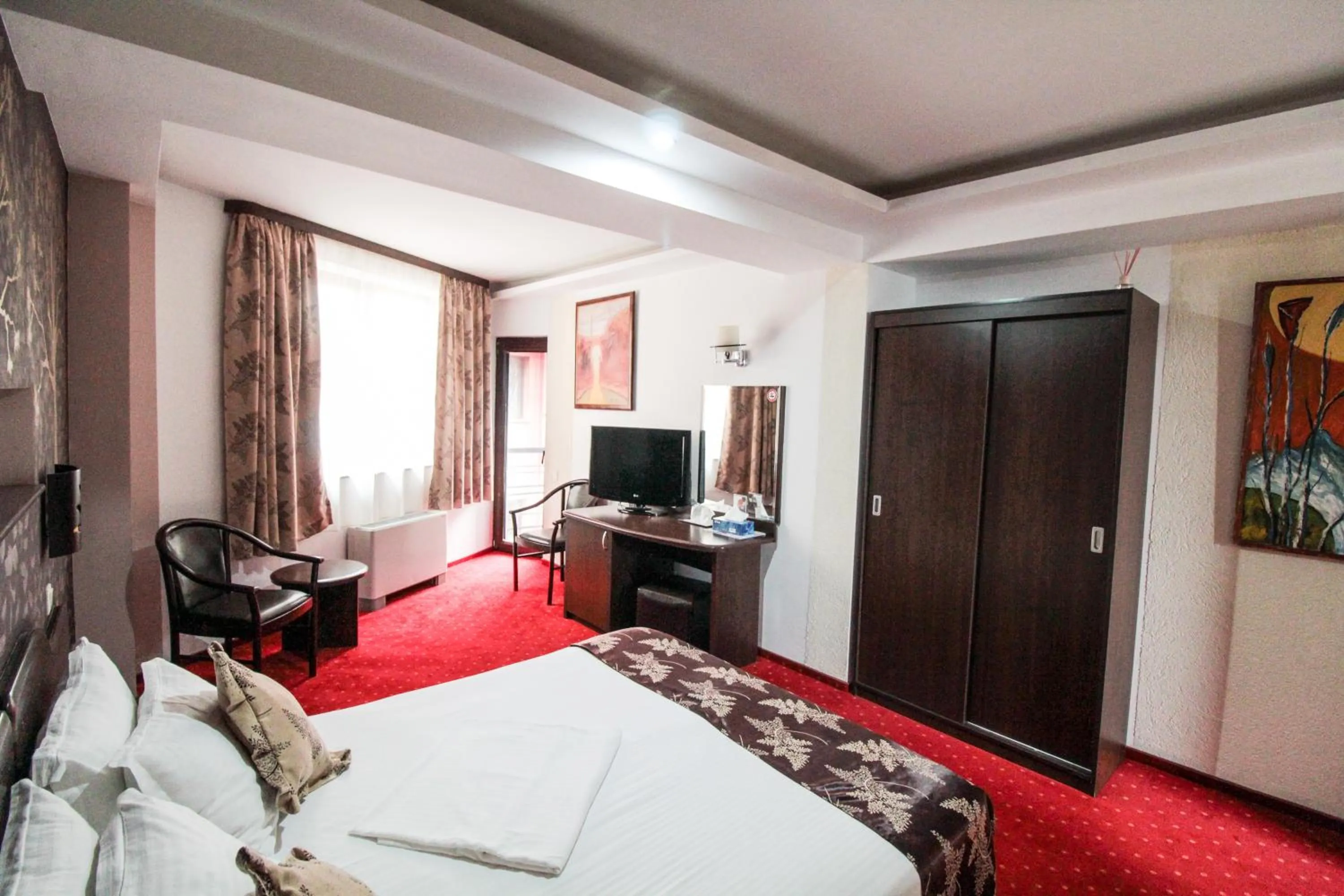 Photo of the whole room, Bed in Hotel Razvan
