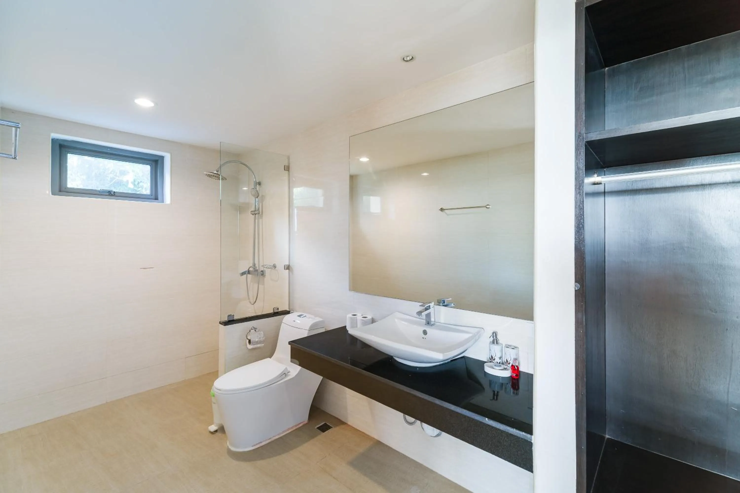 Tropical Sea View Residence