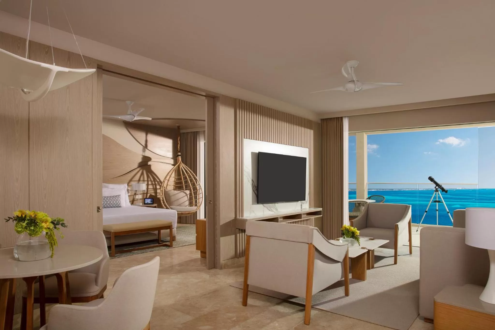 Living room, Bed in Breathless Cancun Soul Resort & Spa - Adults Only - All Inclusive