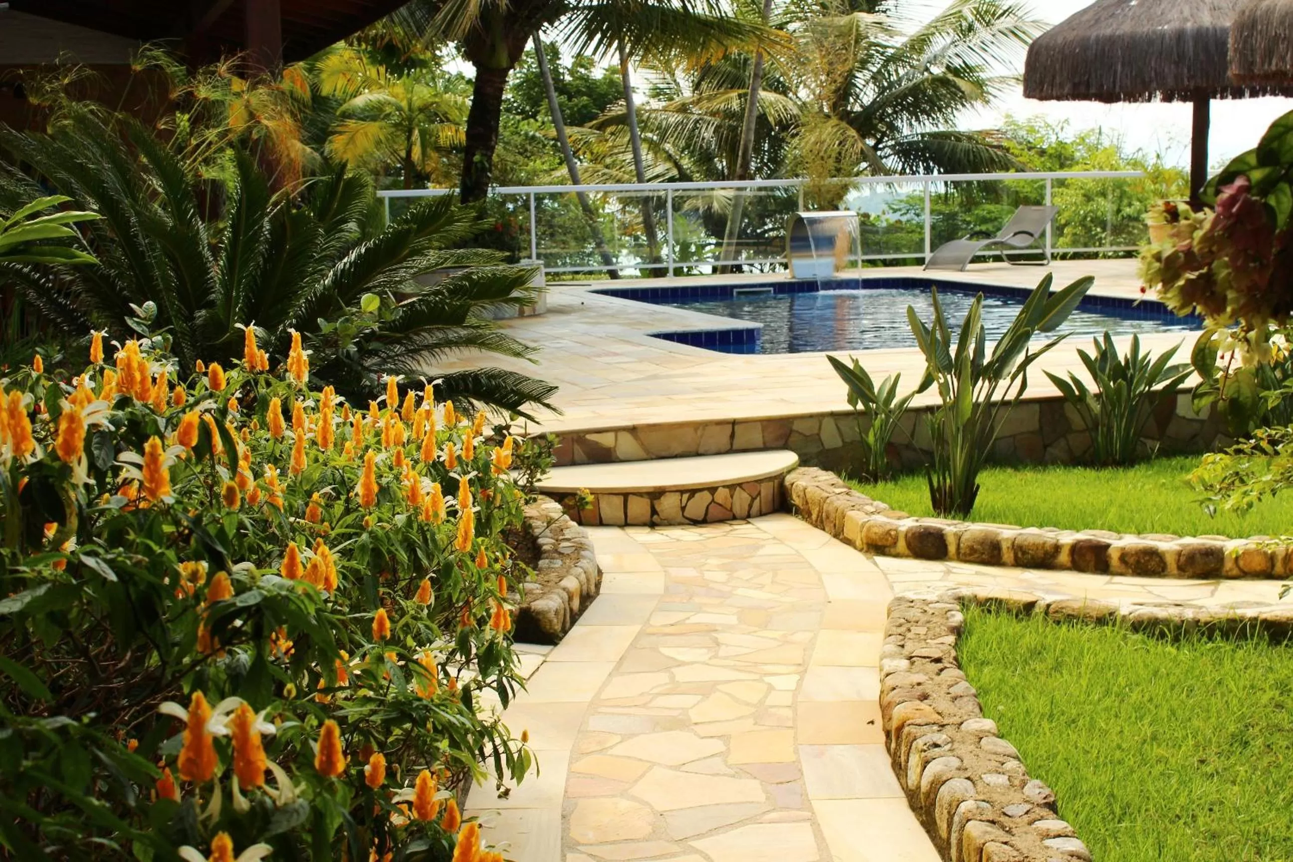 Swimming pool in Pousada Recanto de Paraty