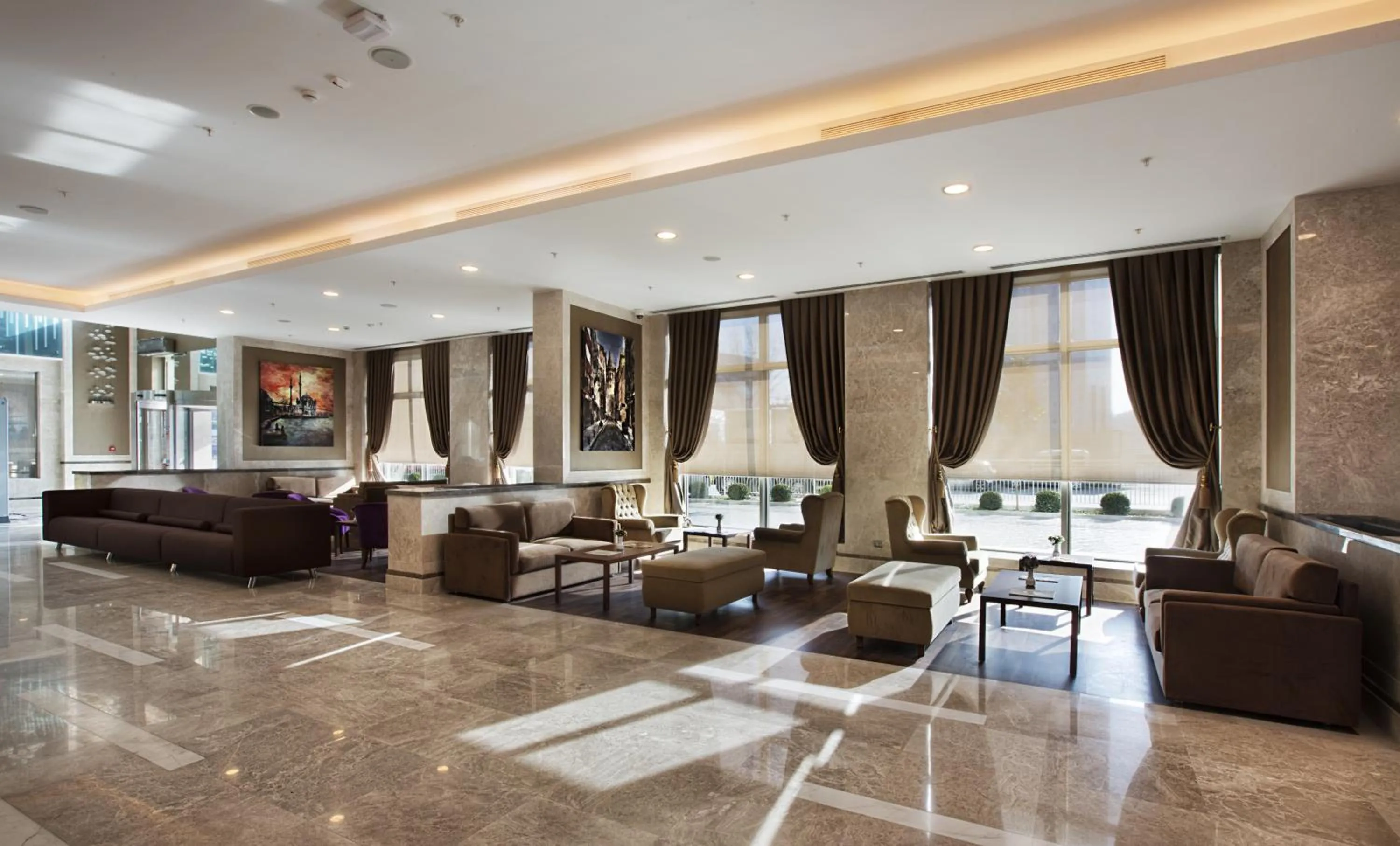 Lobby or reception in Dedeman Bostanci Istanbul Hotel & Convention Center