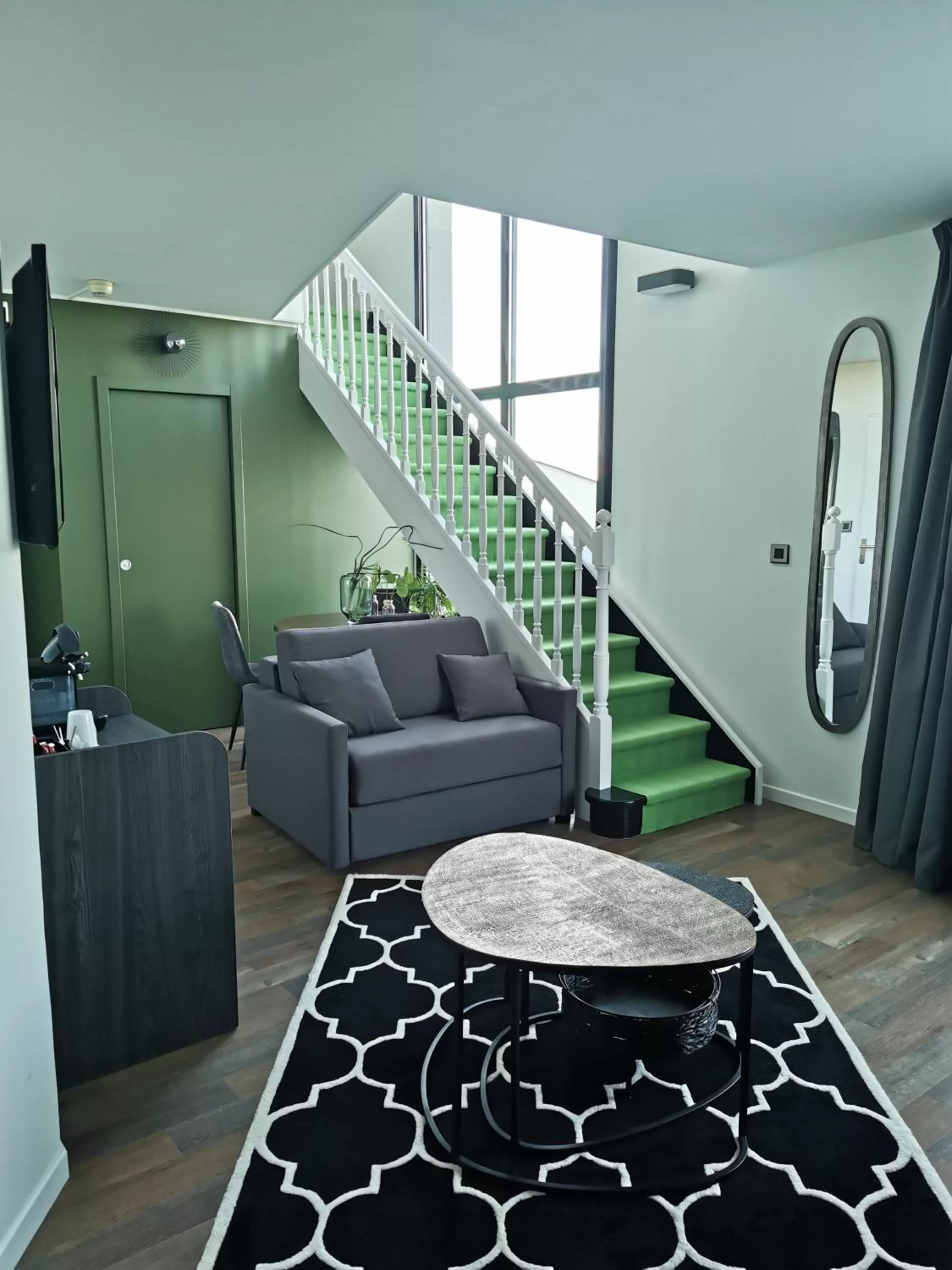 Photo of the whole room in Hotel Le Paddock