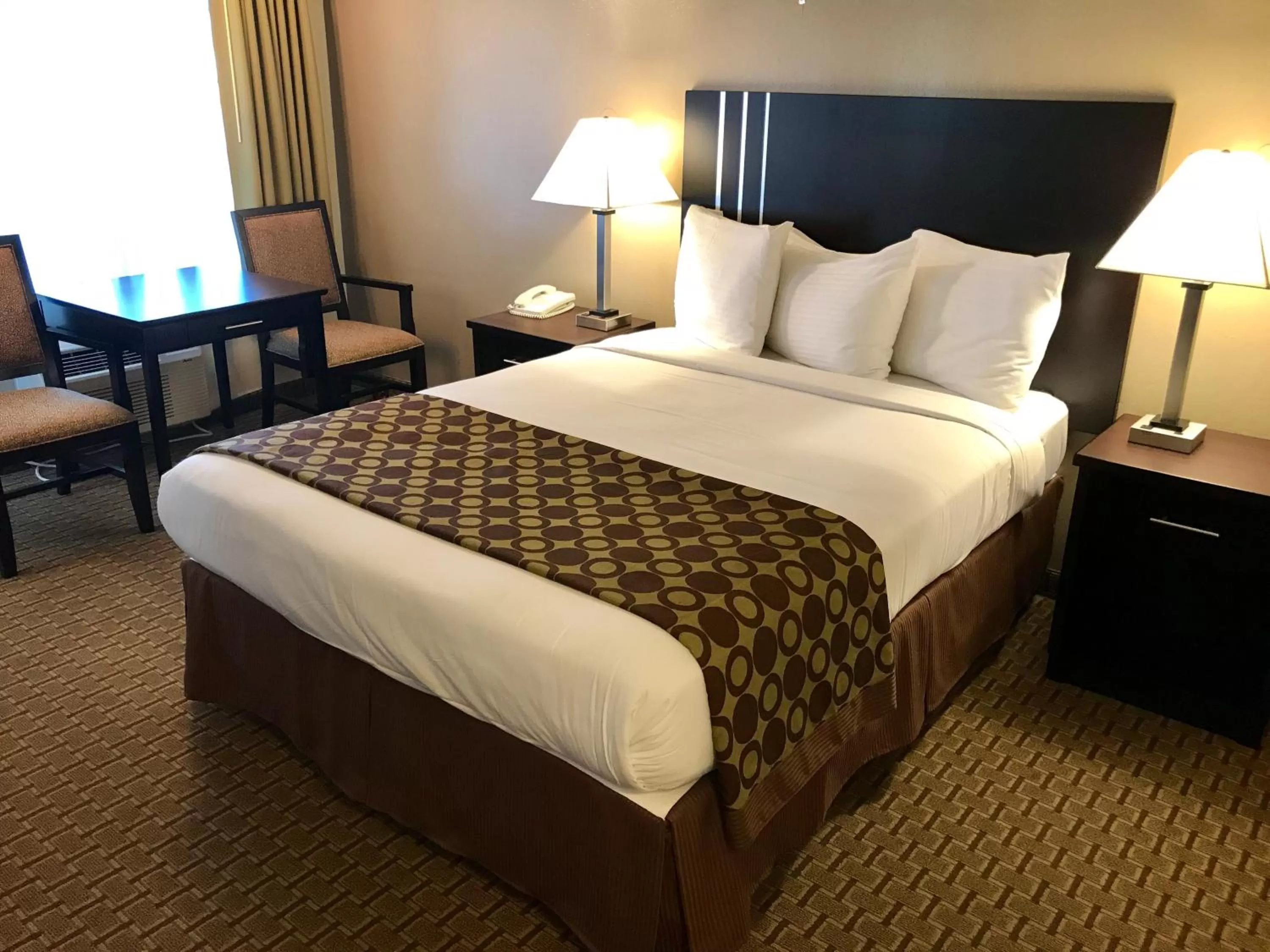 Standard Queen in Fireside Inn