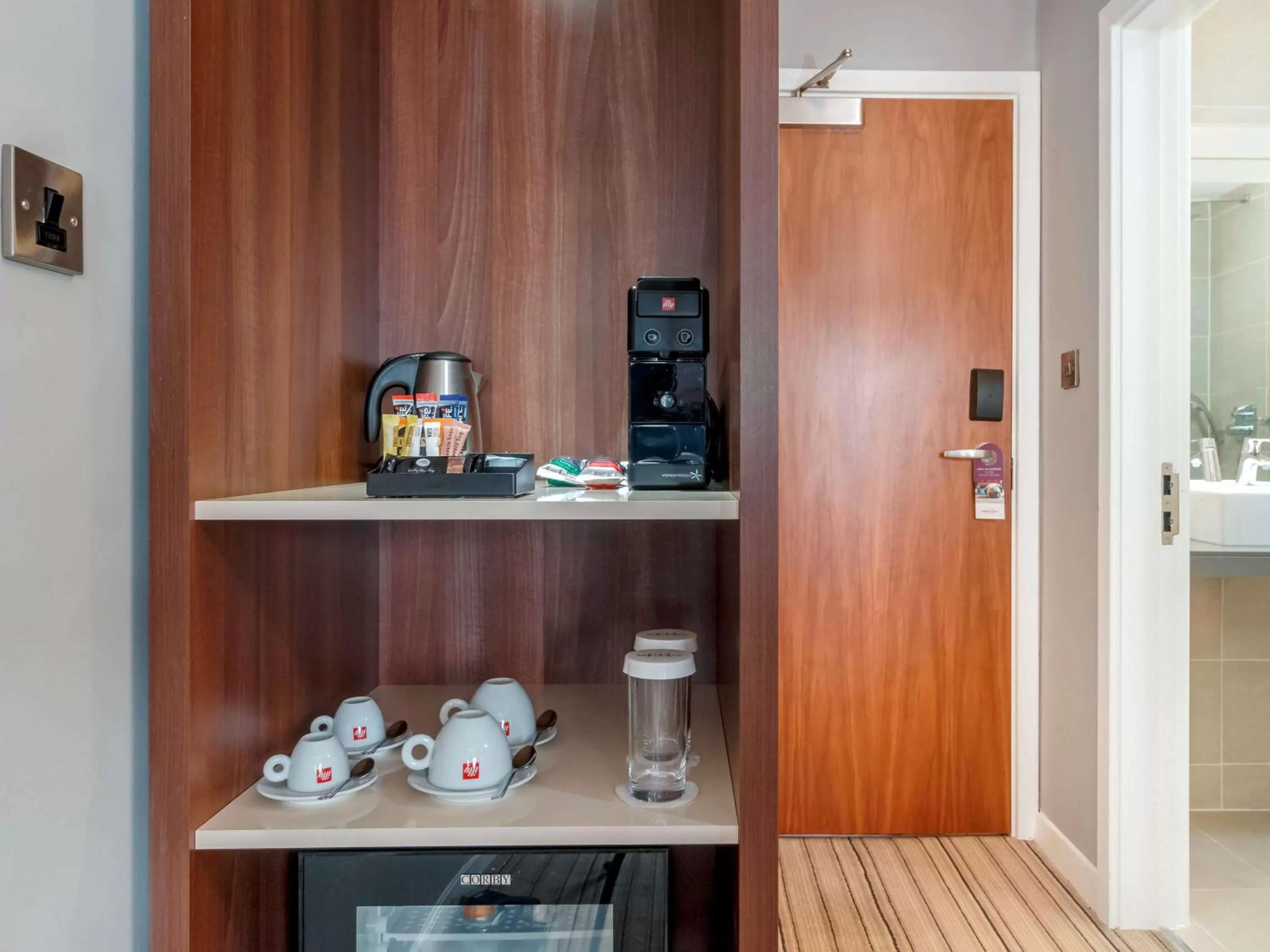 Photo of the whole room in Garner Hotel Preston Samlesbury by IHG