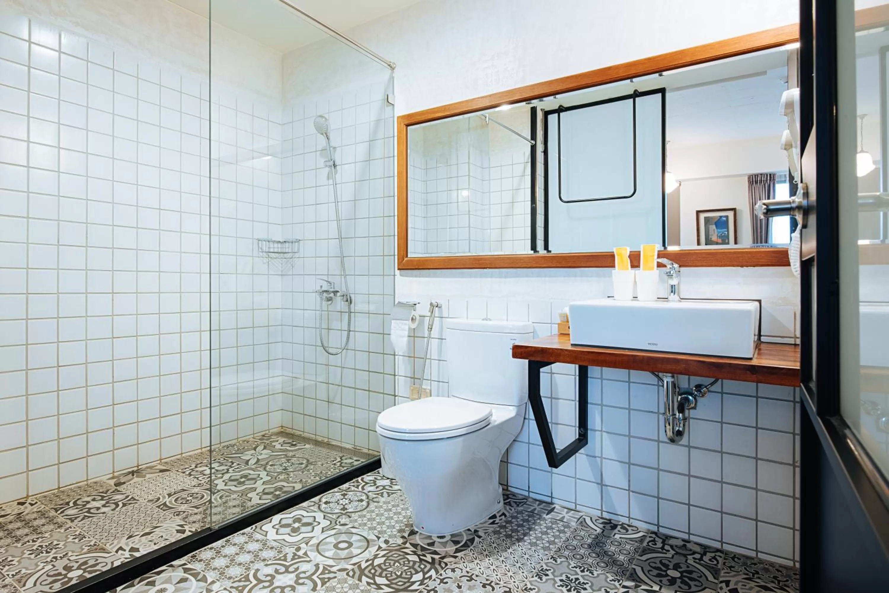 Shower in Chillax Inn B&B 恆春鬆塊民宿