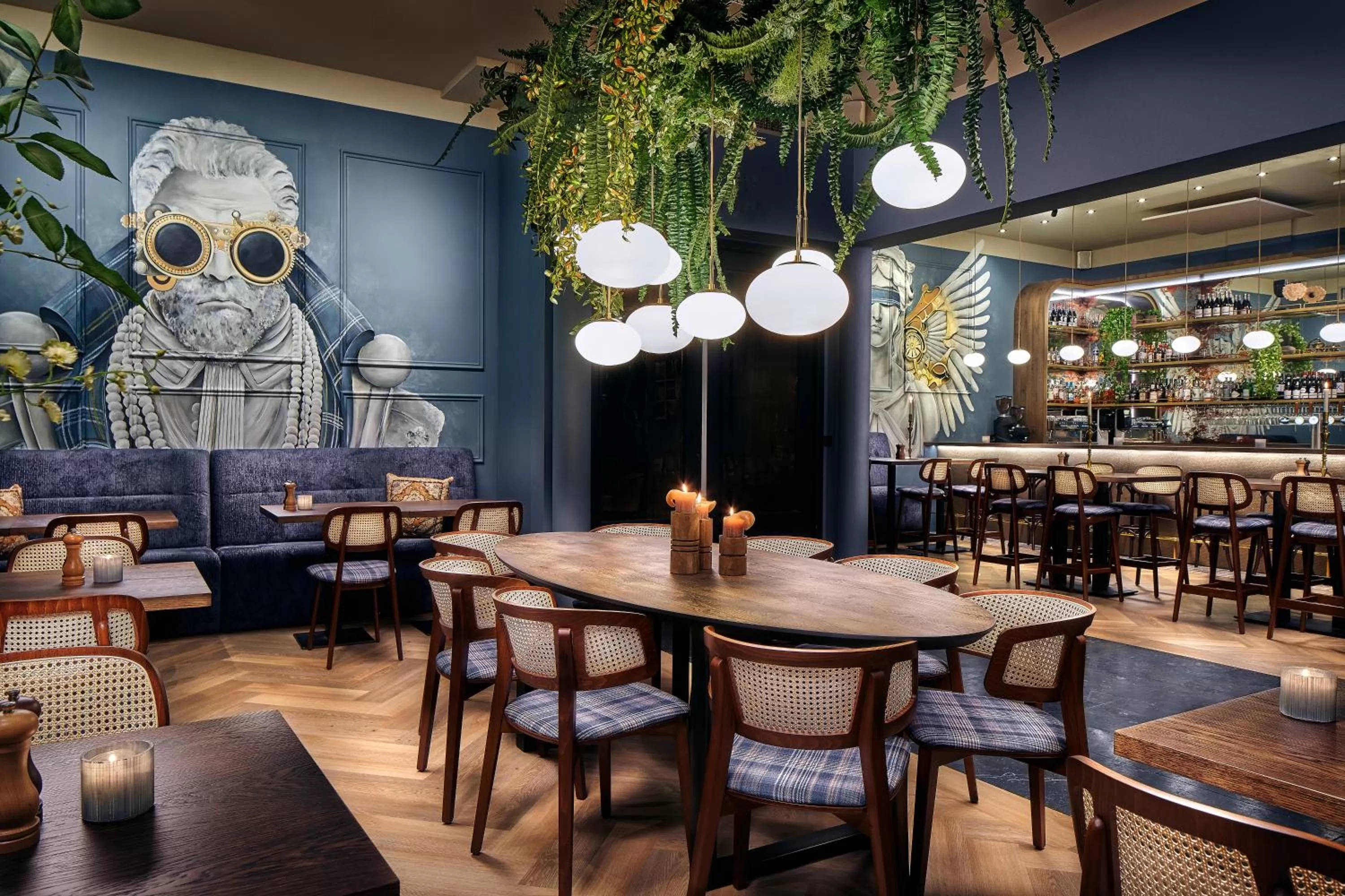 Restaurant/places to eat in Court Hotel Utrecht City Centre