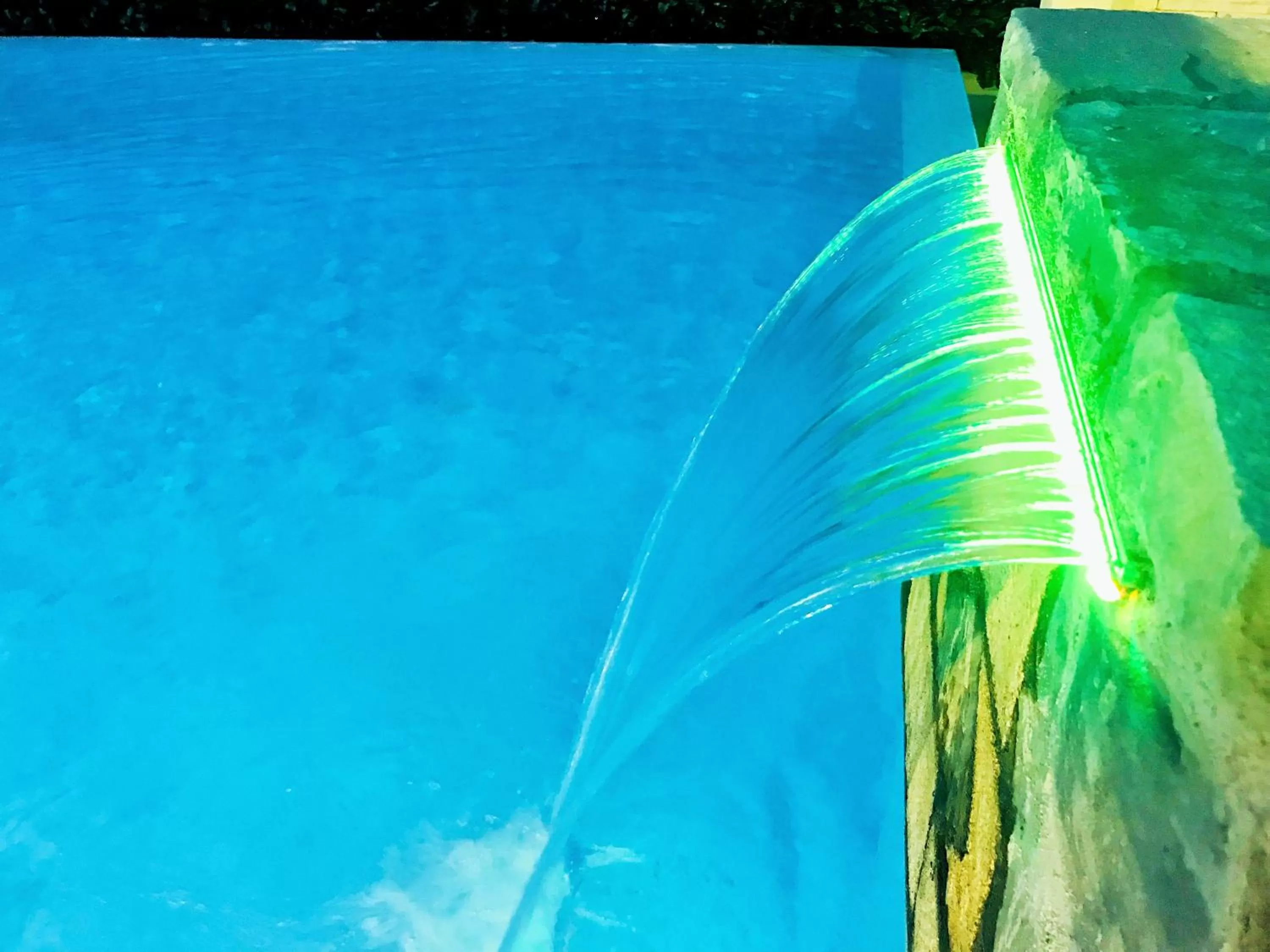 Swimming pool in Green Park Hotel & Residence