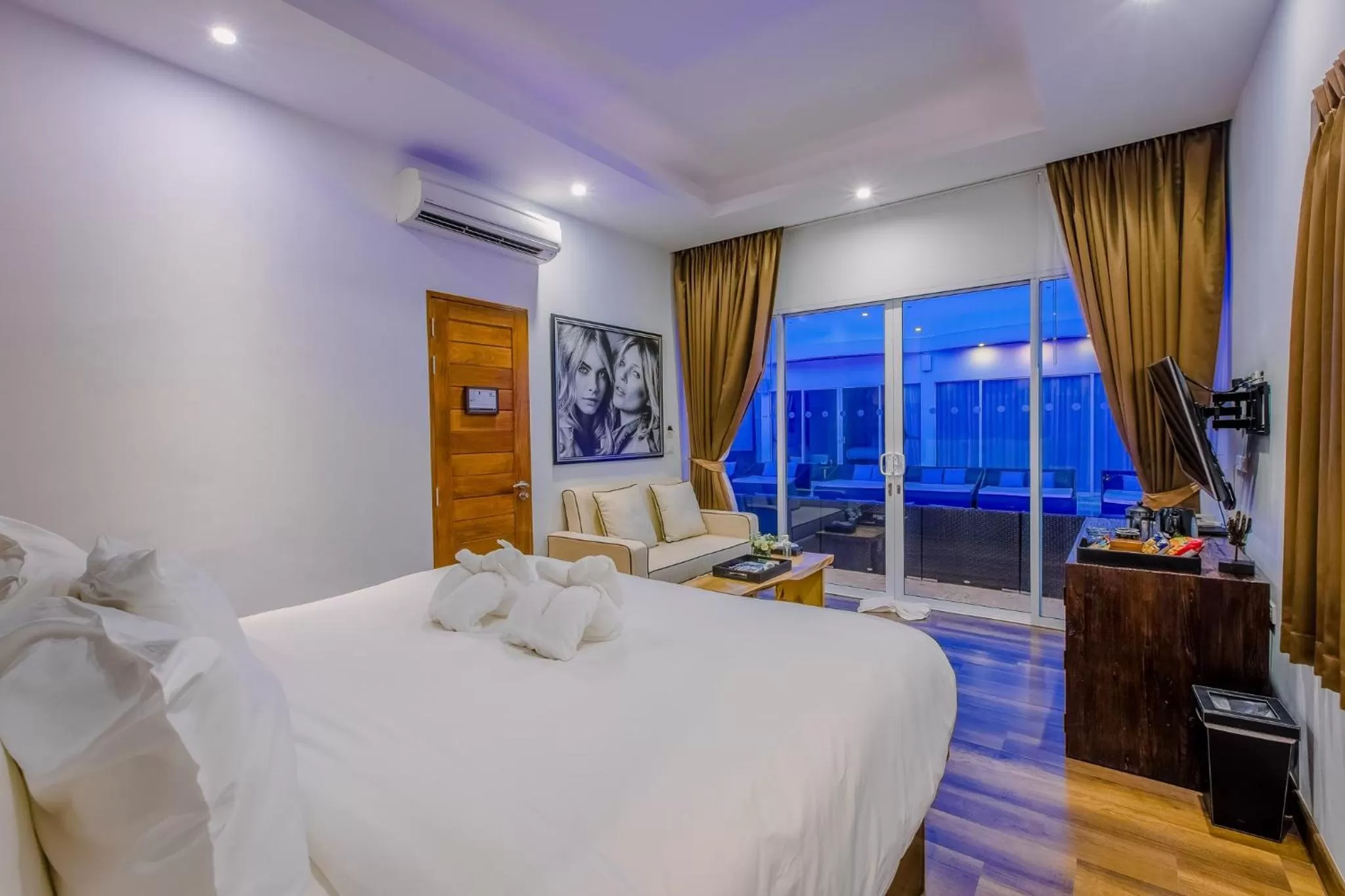 Pool view, Bed in The Privilege Hotel Ezra Beach Club