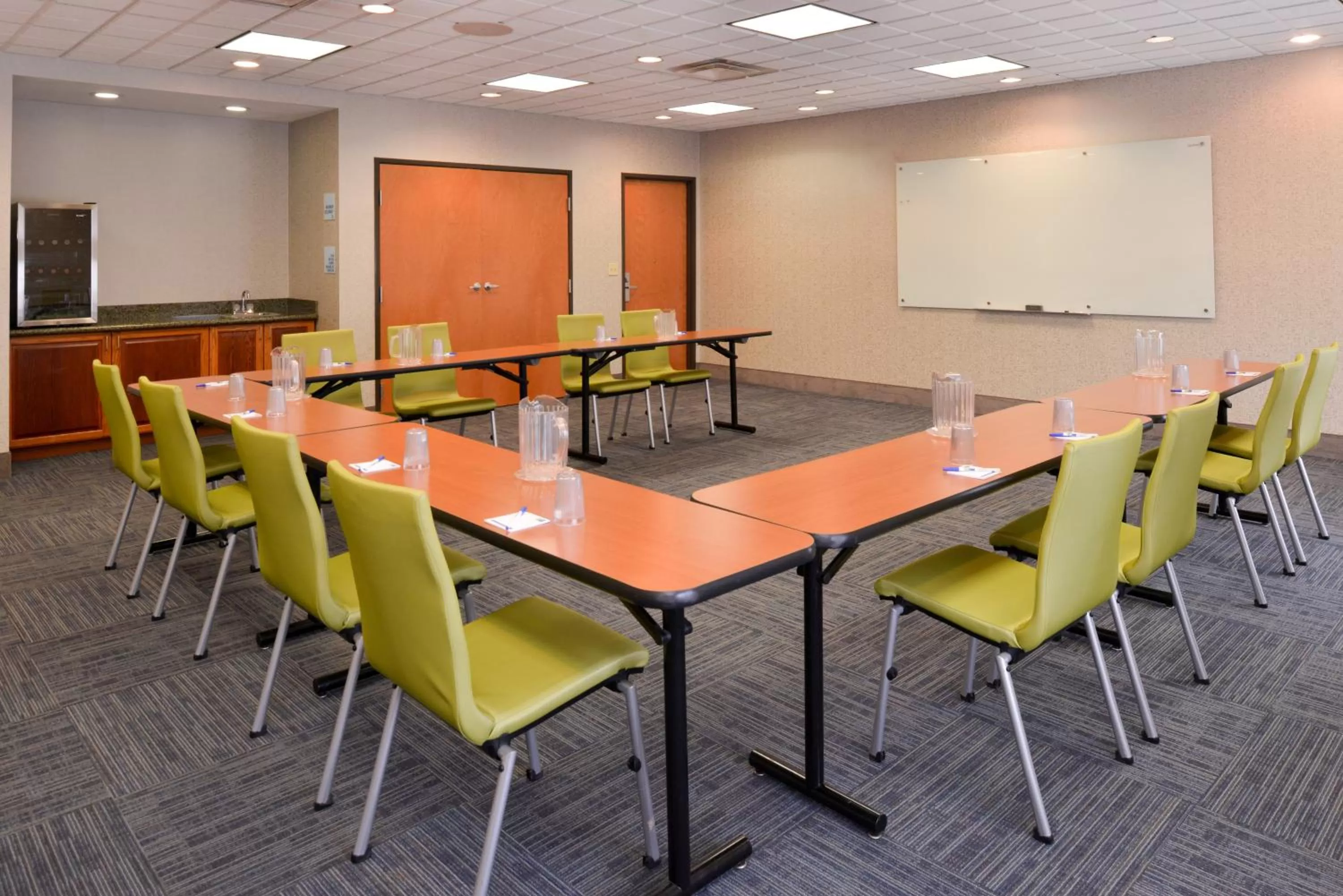 Meeting/conference room in Holiday Inn Express Mineral Wells by IHG