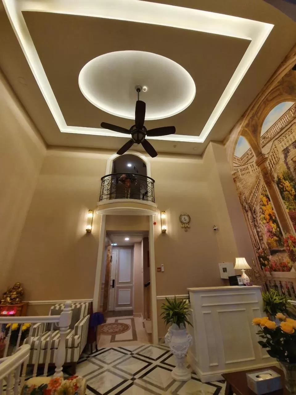 Saigon By Night Luxury Hotel