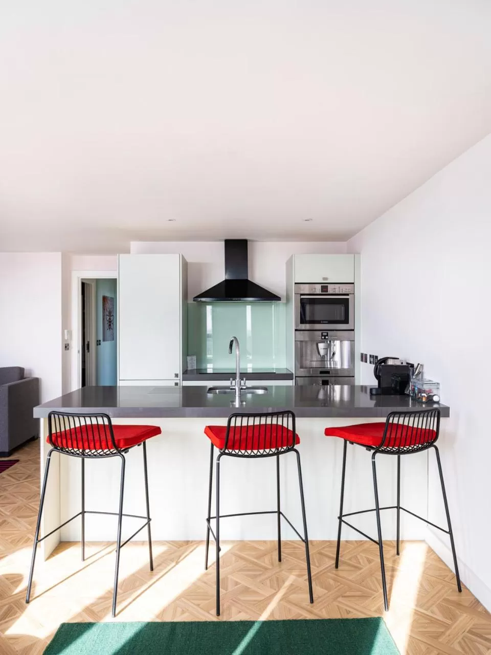 Kitchen or kitchenette in Church Street by Supercity Aparthotels