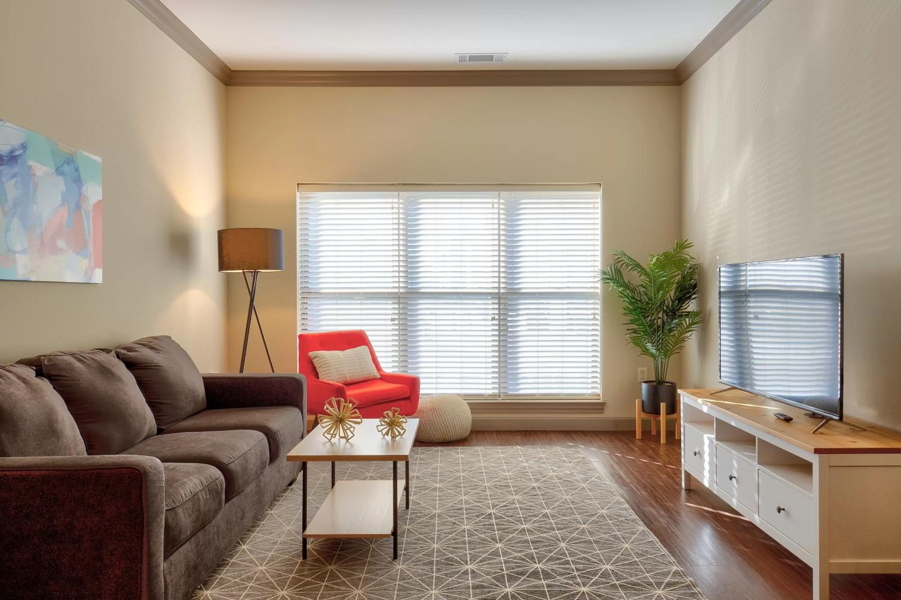 TV and multimedia, Seating Area in Kasa Central West End St Louis