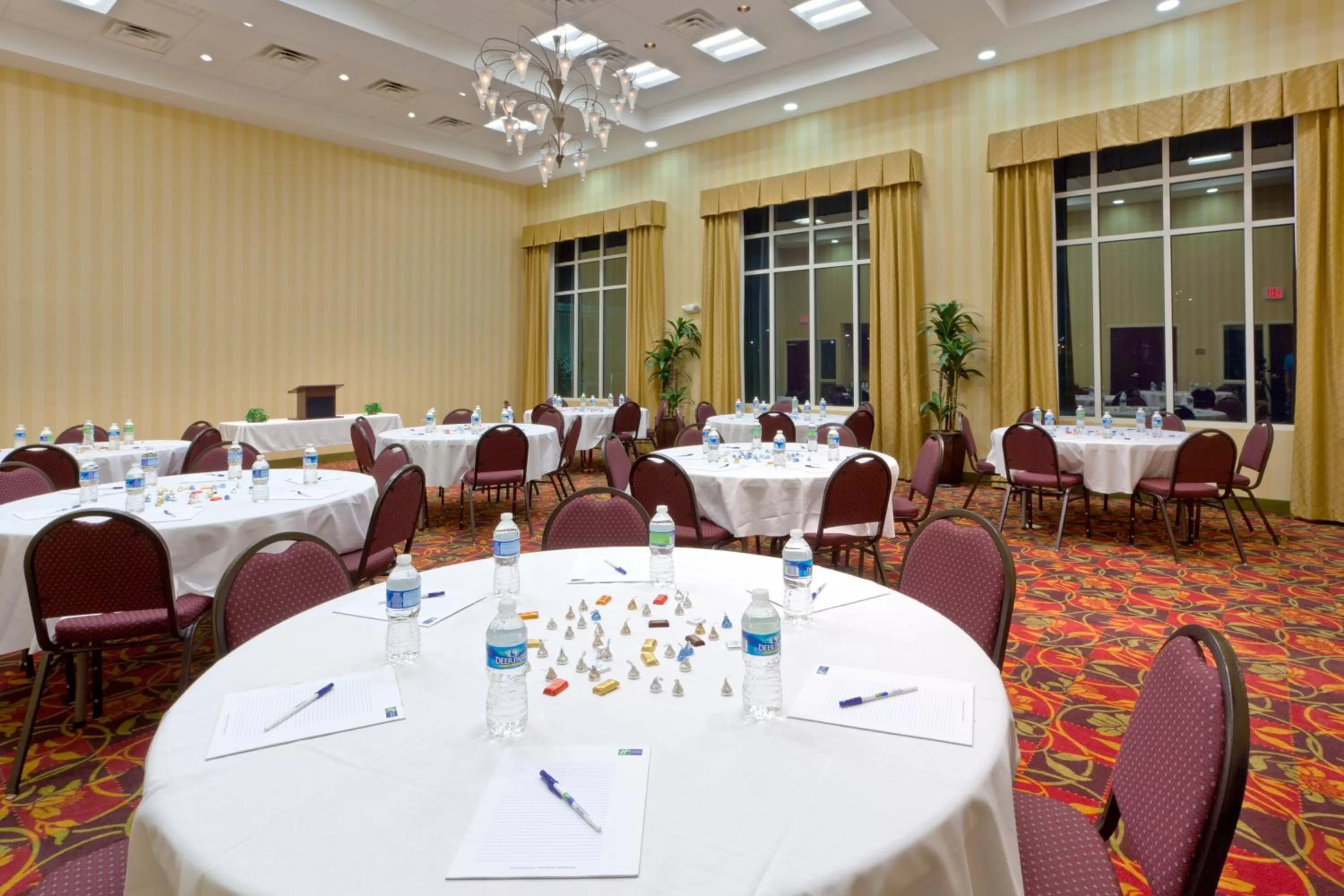 Meeting/conference room in Holiday Inn Express Woodstock-Shenandoah Valley by IHG