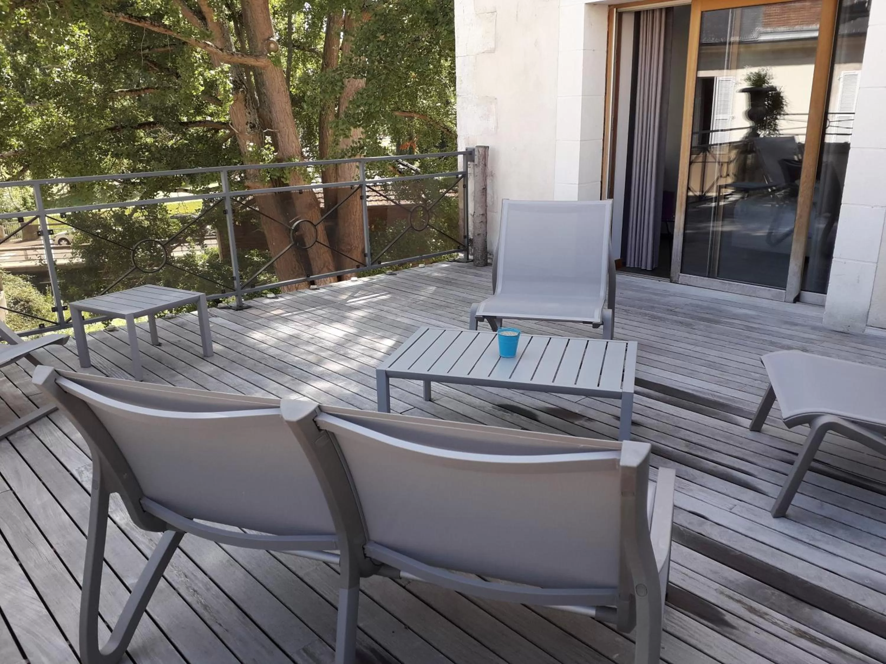 Balcony/Terrace in Logis Villa C Hôtel
