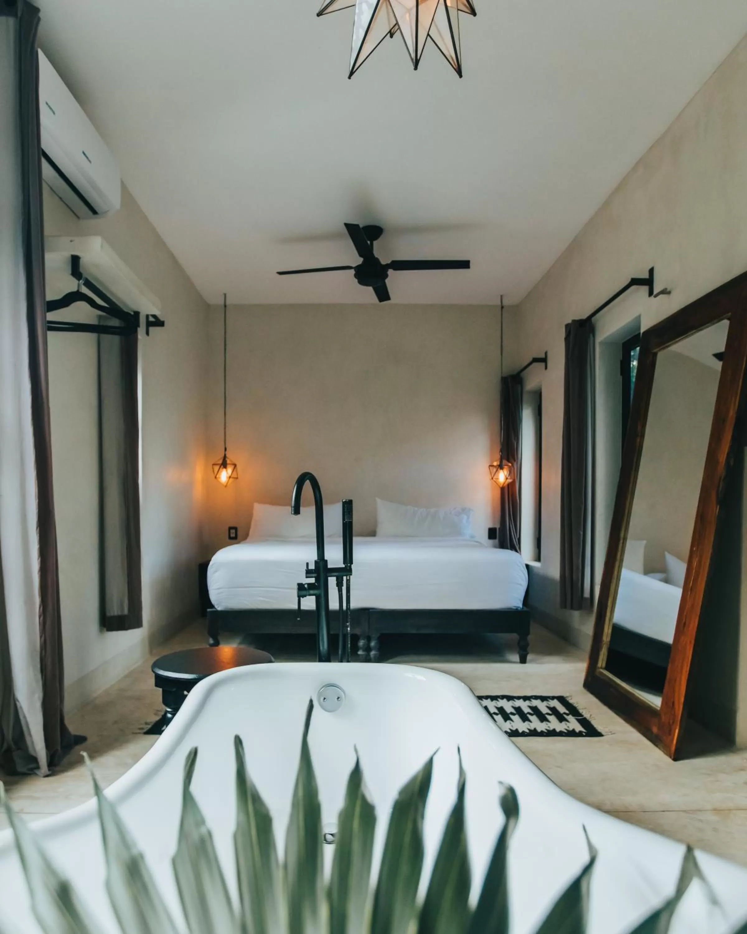 Bed in Ambre & Epices Jungle Hotel & Spa