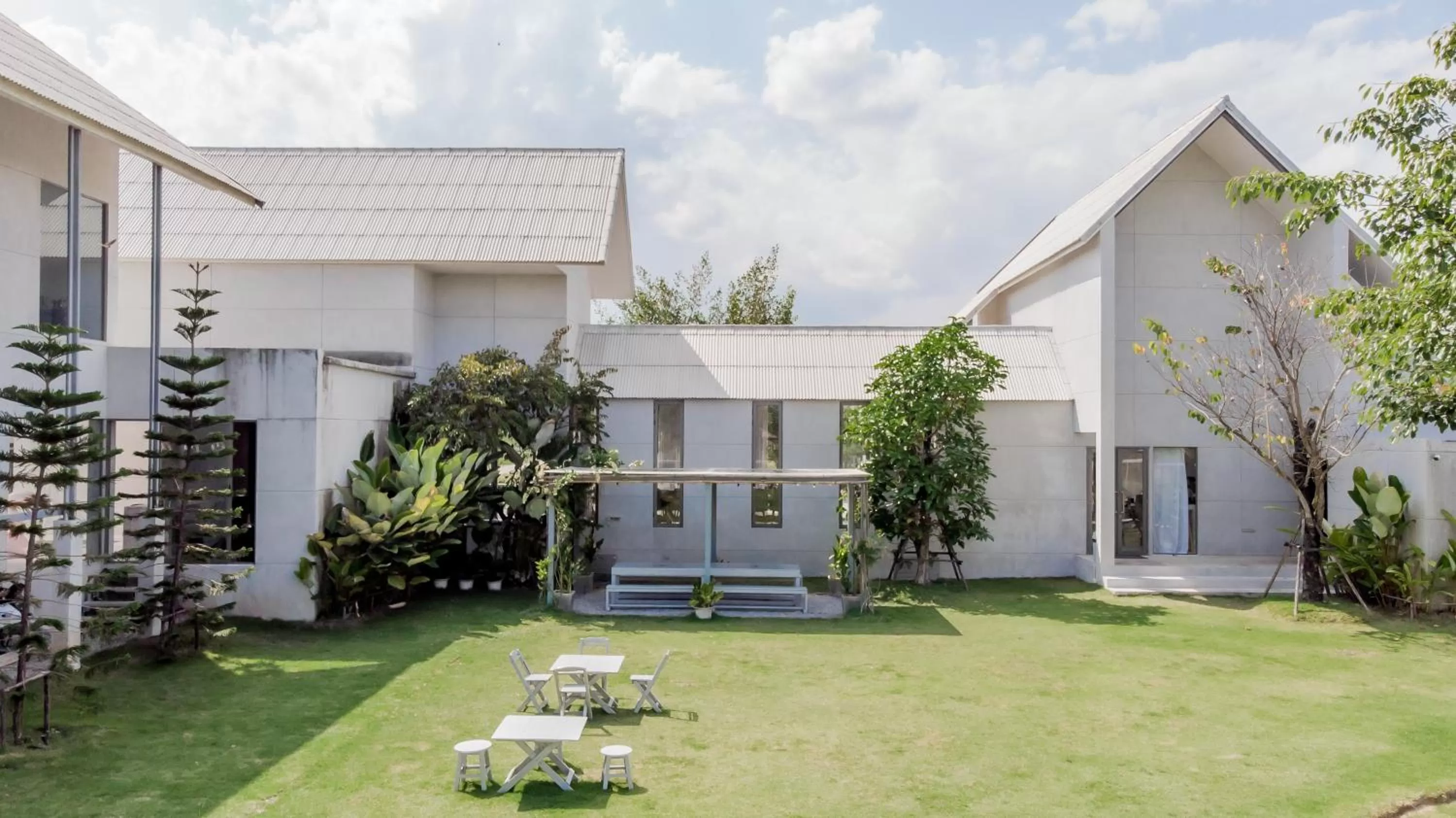 Garden view in Doowall Hotel