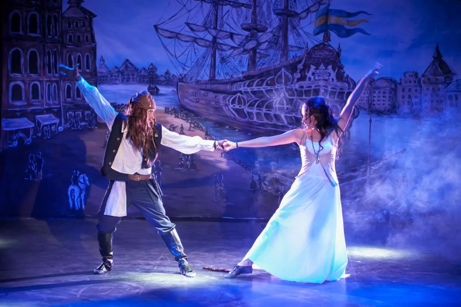 Evening Entertainment in Paradiso Günlük Kiralık Daireler Only Room