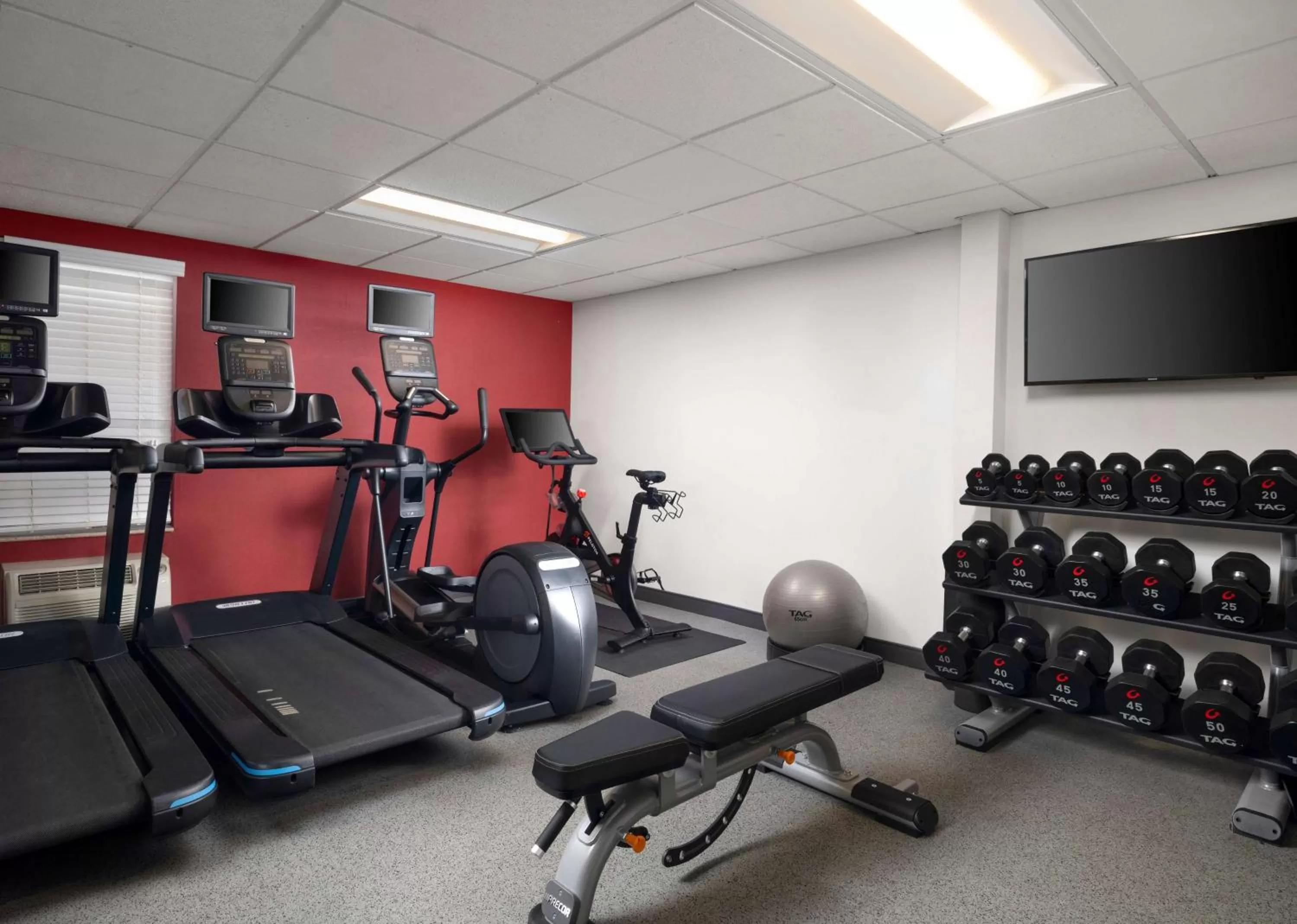 Fitness centre/facilities in Homewood Suites by Hilton Somerset