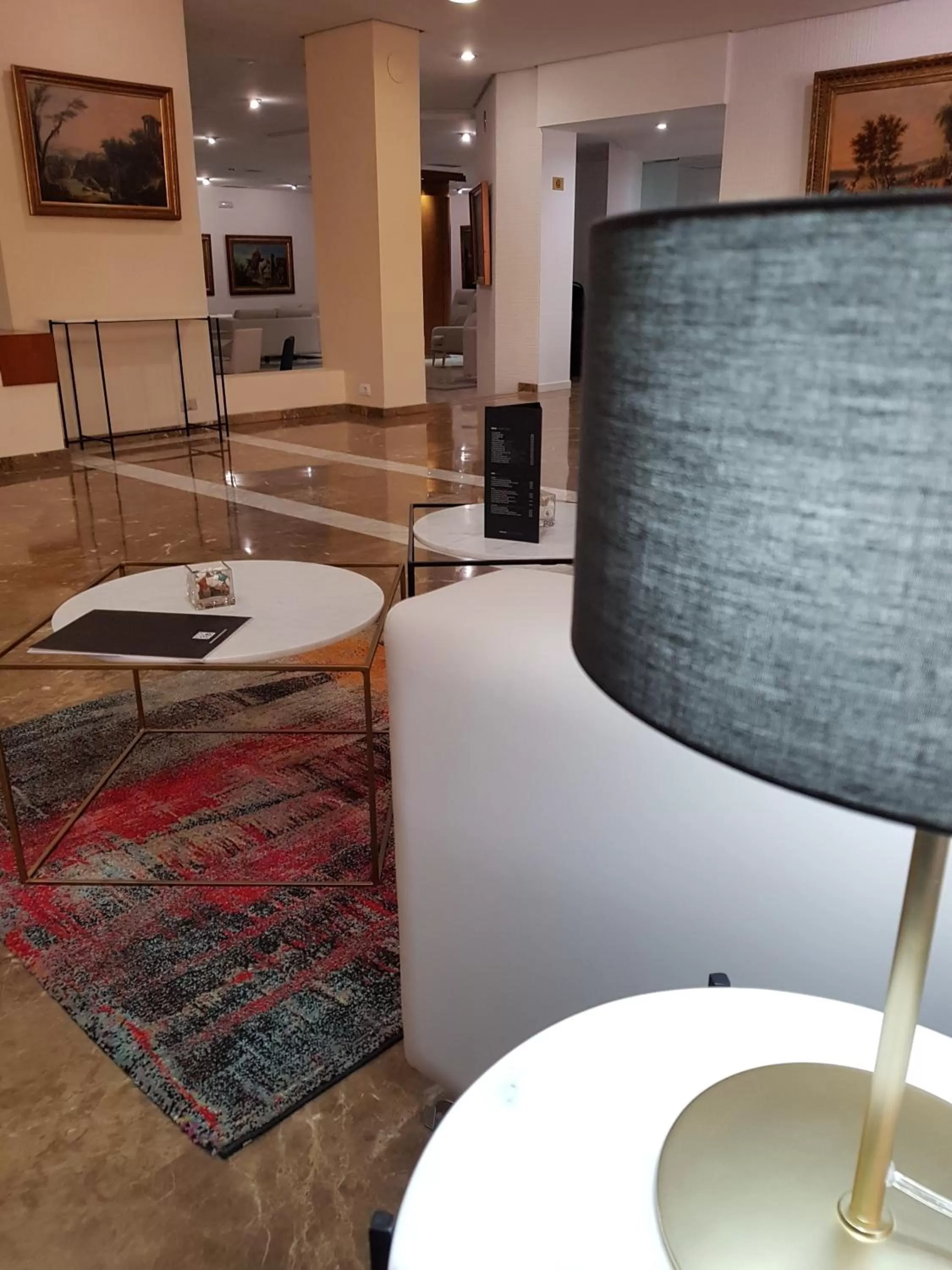 Communal lounge/ TV room in Hotel Pasarela