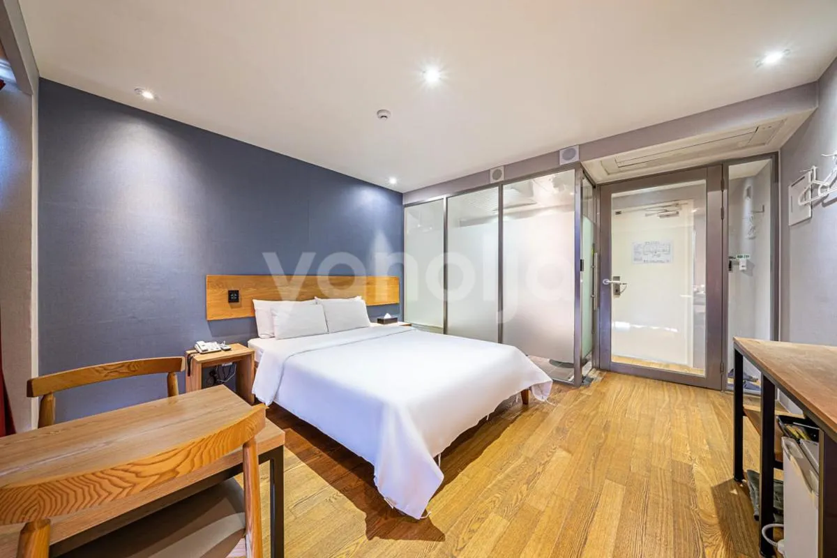 Bed in La Villa Hotel