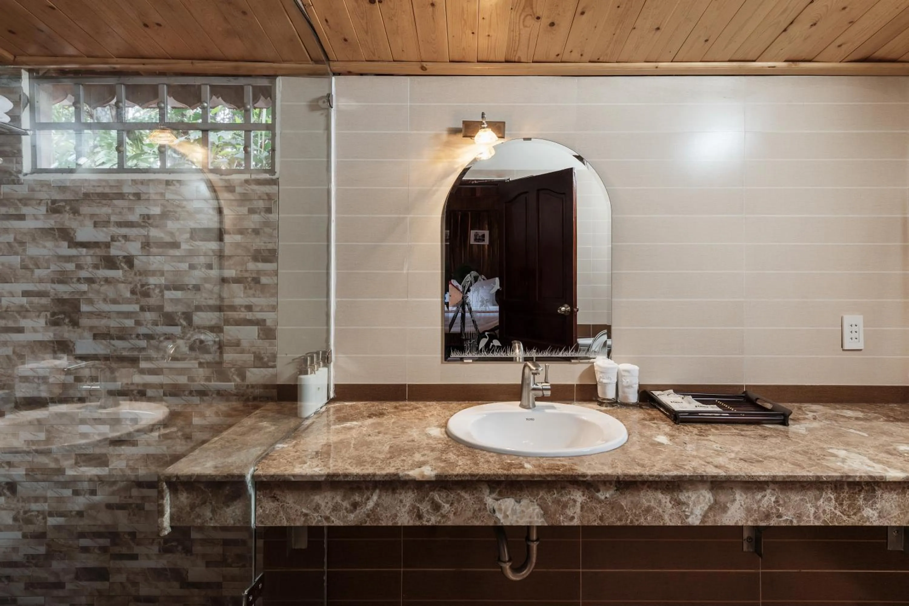 Toilet in Elwood Premier Resort Phu Quoc