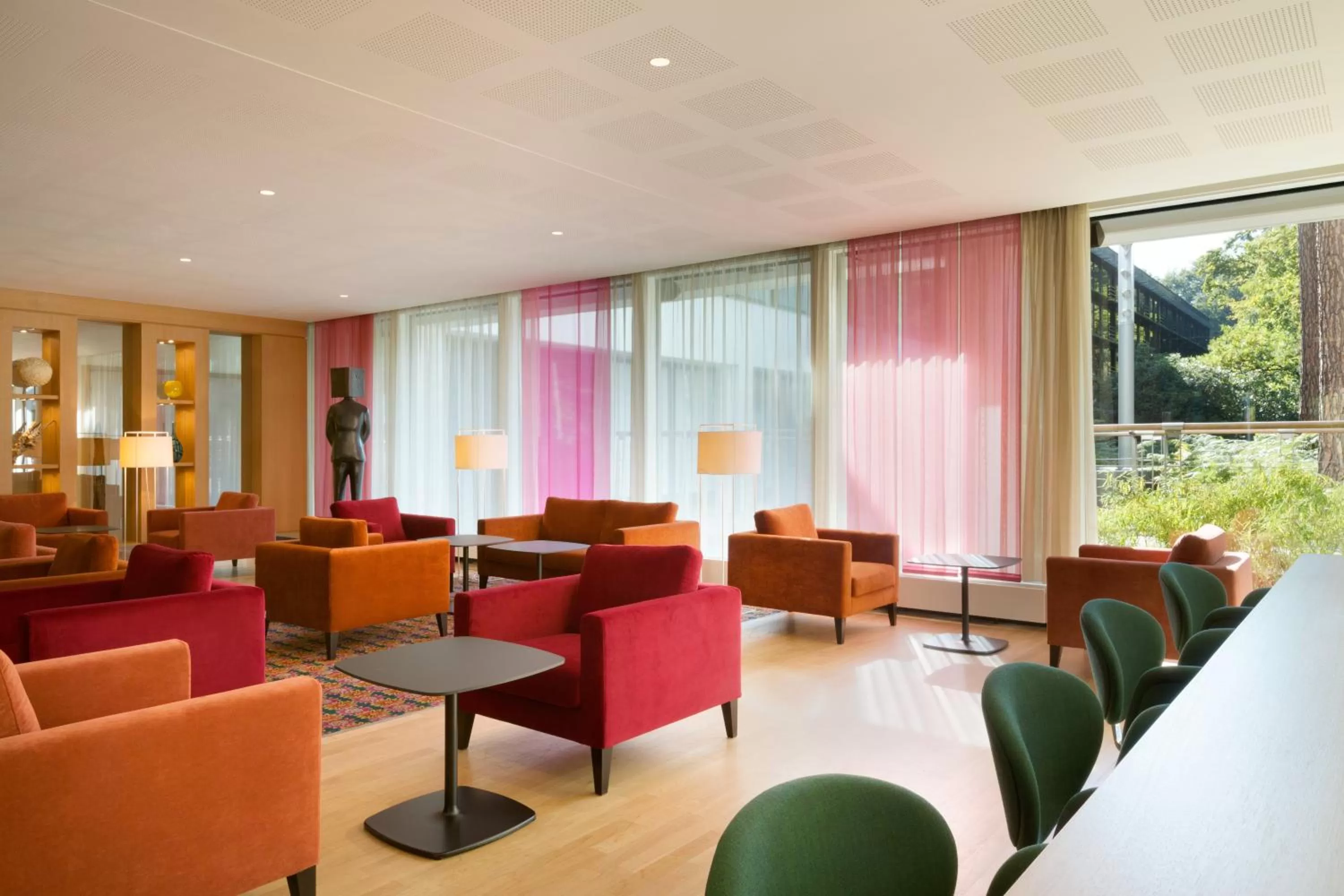 Library in Hotel Dolce La Hulpe Brussels